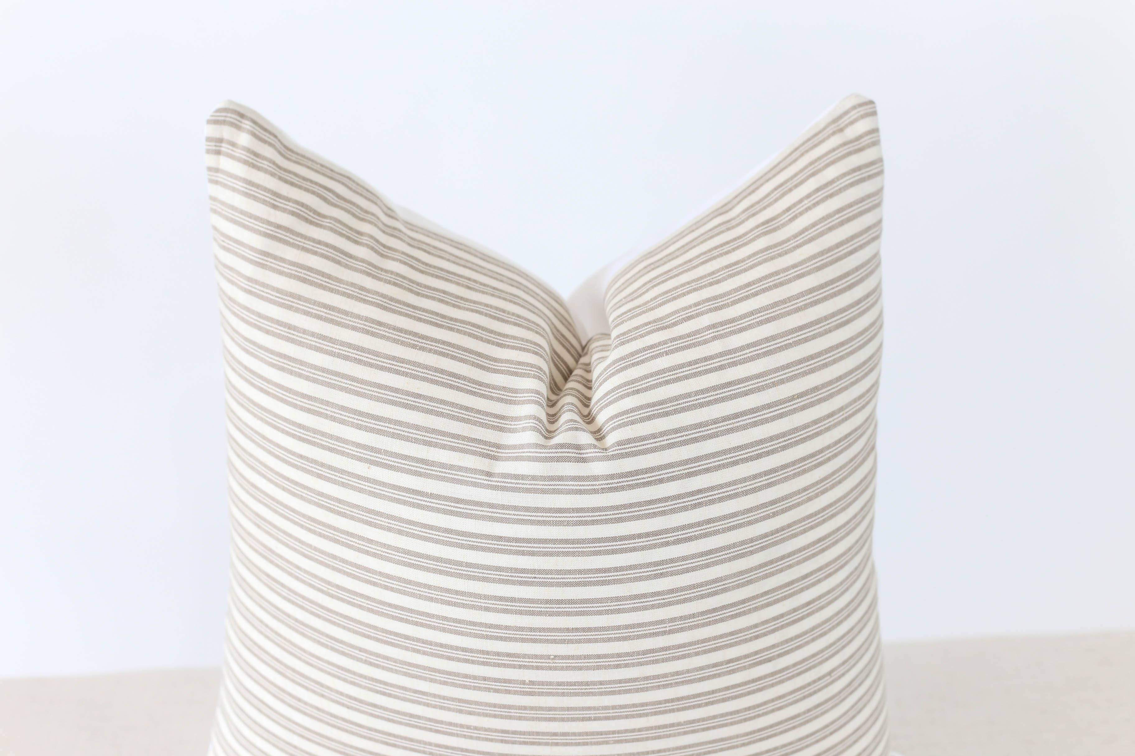 Harvard Stripe Pillow Cover - Decorative Cotton Linen Cushion Case for Sofa, Bed, and Home Decor - Perfect for Living Room, Bedroom, and Dorm Room Styling