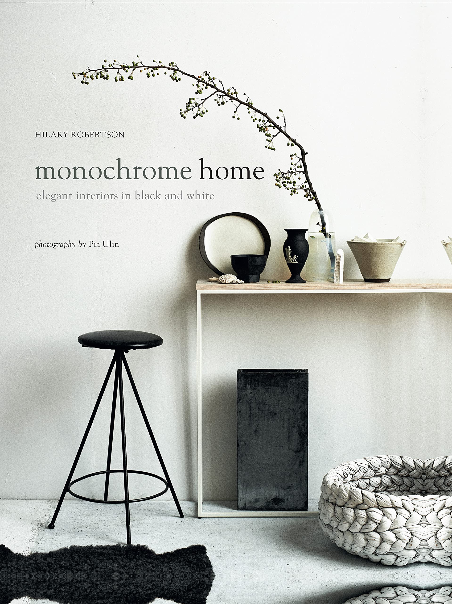 Monochrome Home Decor: Stylish Black and White Interior Design for Modern Living Rooms & Bedrooms