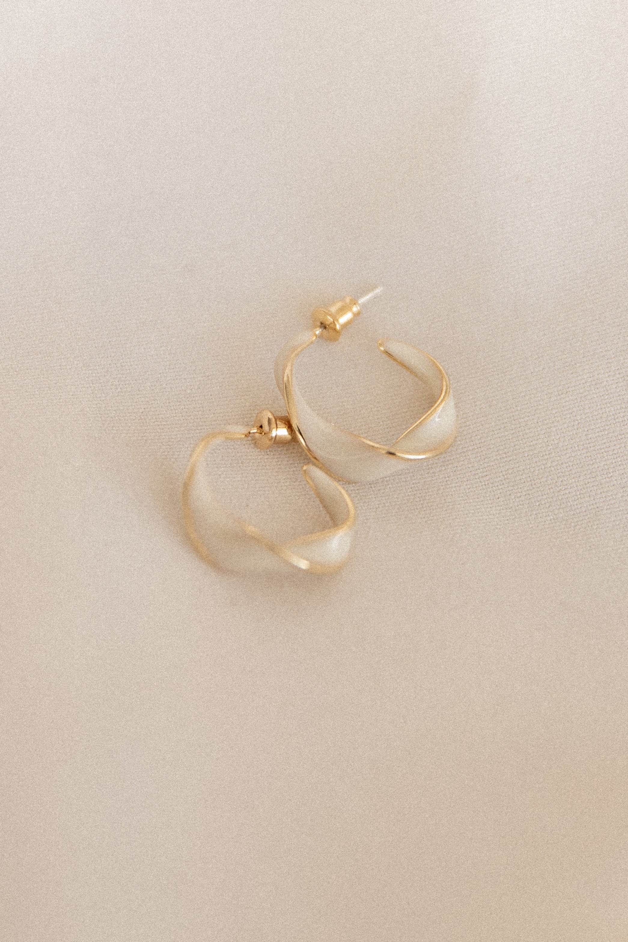 Stylish Clementine Earrings in White - Perfect for Everyday Wear & Special Occasions
