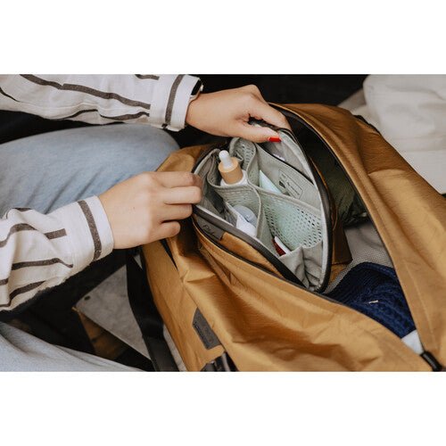 Peak Design Small Wash Pouch - Waterproof Toiletry Bag for Travel | Compact Organizer for Cosmetics & Toiletries | Perfect for Camping, Gym & Weekend Getaways