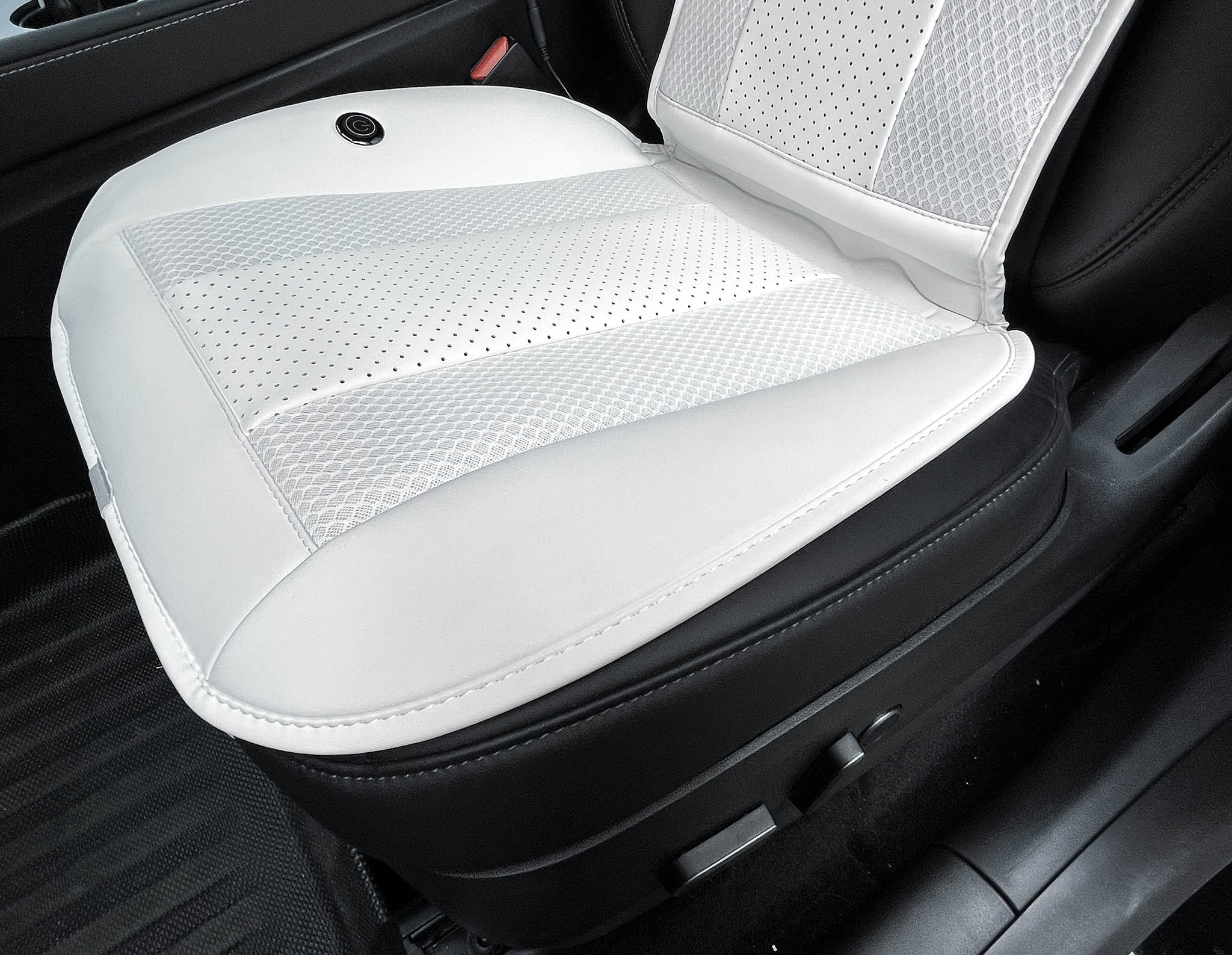 Premium Breathable Mesh Seat Covers for Tesla Model 3 & Model Y (2017-2023) - Cooling Car Seat Protectors for Hot Weather - Front & Rear Seat Compatible - Perfect for Summer Road Trips & Daily Commutes