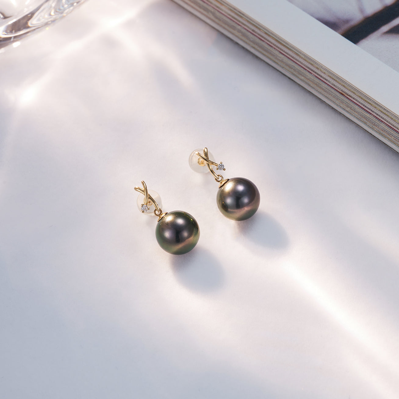 18K Solid Gold Diamond Tahitian Pearl Earrings KE00128 – Luxury Pearl Jewelry for Women, Elegant Gift for Weddings, Anniversaries & Special Occasions
