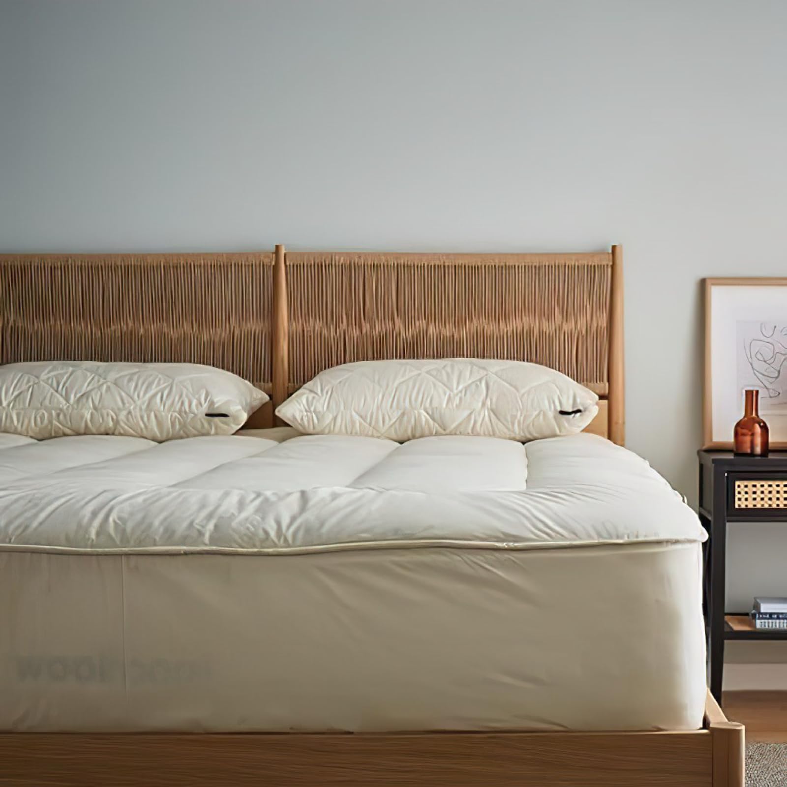 Woolroom Deluxe King Size Wool Mattress Topper - 100% Natural Hypoallergenic British Wool with Organic Cotton Cover - Handcrafted for Extra Comfort on Firm or Old Mattresses - Superior Moisture Wicking & Temperature Regulation - Perfect for Allergy Sufferers & Hot Sleepers - Ideal for Master Bedrooms, Guest Rooms & Eco-Friendly Homes