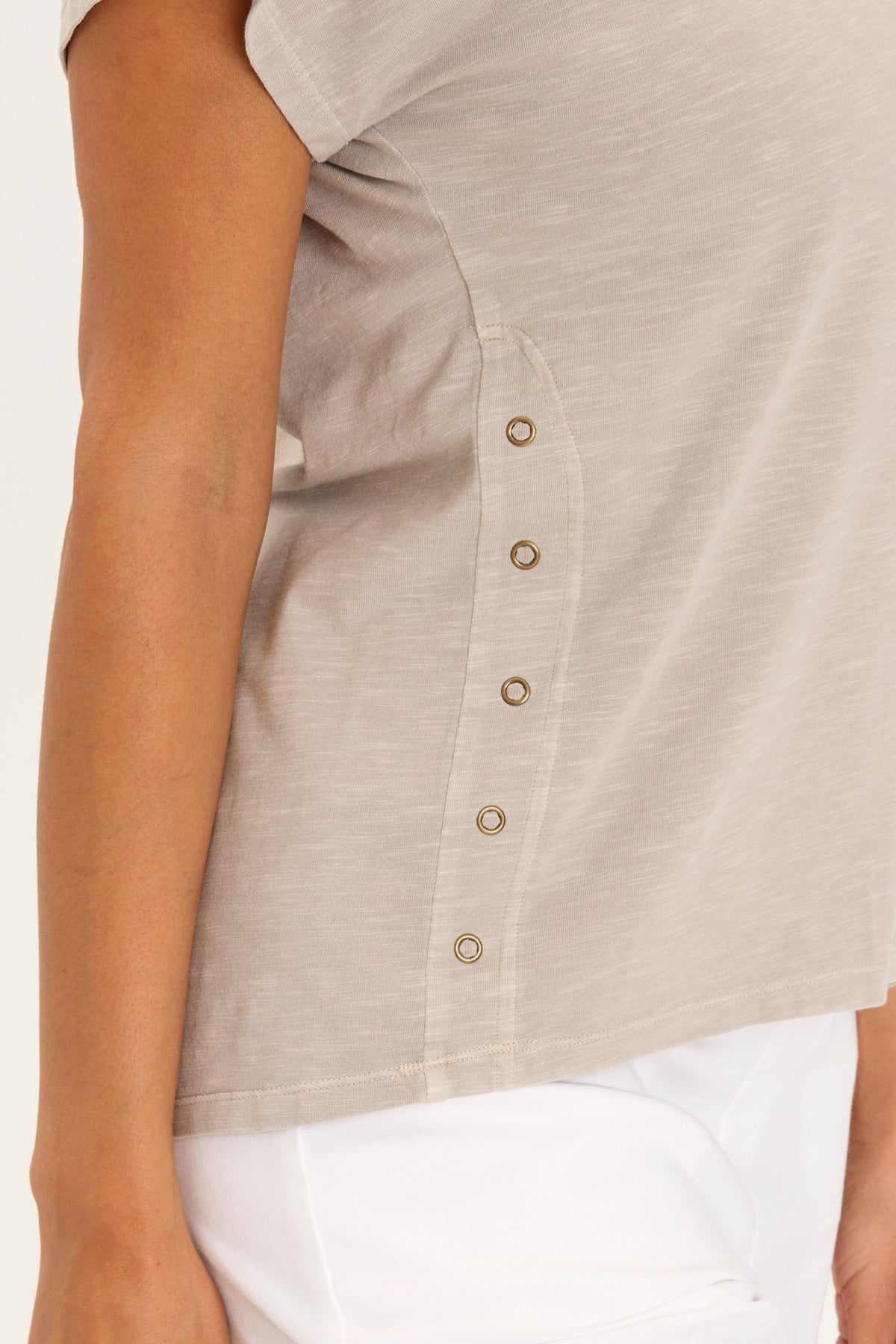 Slub Rian Top Ripple Pigment - Premium Textured Fabric for Fashion & Home Decor | Perfect for DIY Crafts, Upholstery, and Unique Clothing Designs