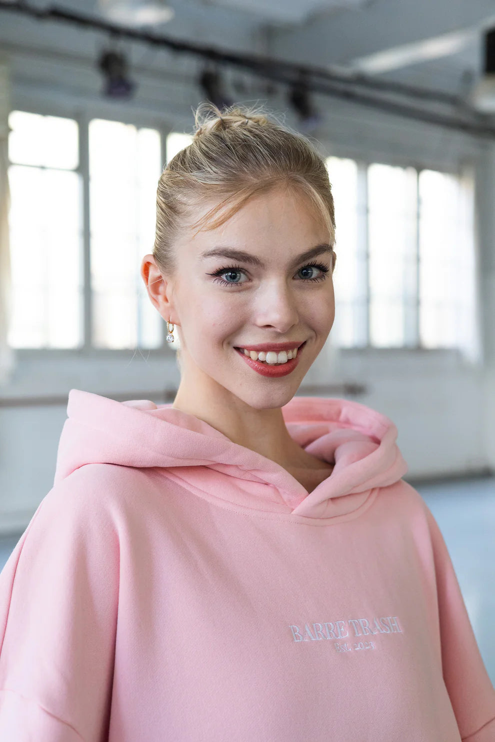 Oversized Hoodie for Women & Men - Soft Fleece Pullover Sweatshirt for Casual Wear, Lounge & Street Style | Cozy Winter Fashion
