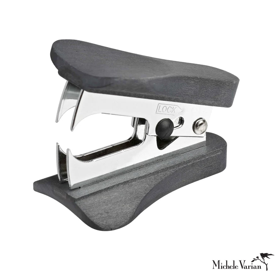 Premium Black Wood Staple Remover - Heavy Duty Staple Extractor Tool for Office & Home Use - Ideal for Removing Staples from Documents, Bulletin Boards & Wooden Surfaces