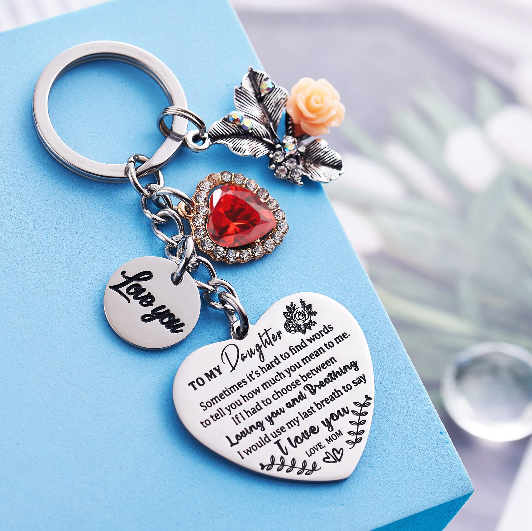 Personalized Graduation Keychain for Daughter - Inspirational Birthday Gift for Girls - Perfect for Graduation Ceremonies, Birthday Celebrations & Daily Carry