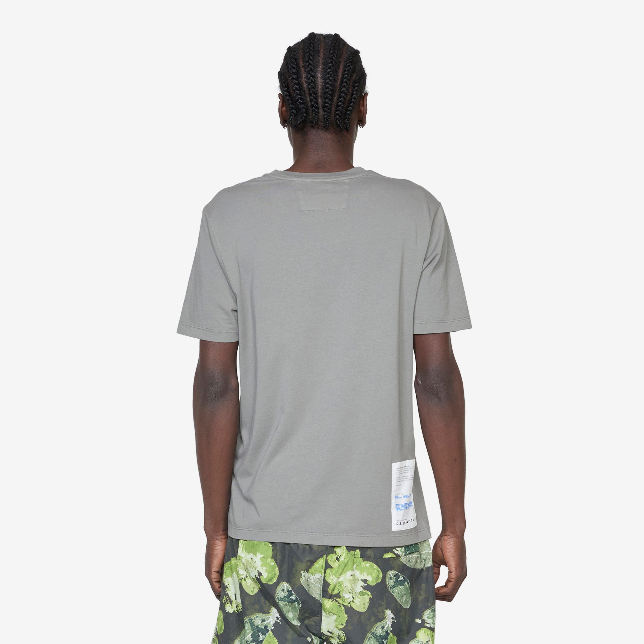 24/1 Jersey Horizontal Logo T-Shirt in Smoked Pearl - Comfortable Casual Wear for Everyday Outfits & Street Style