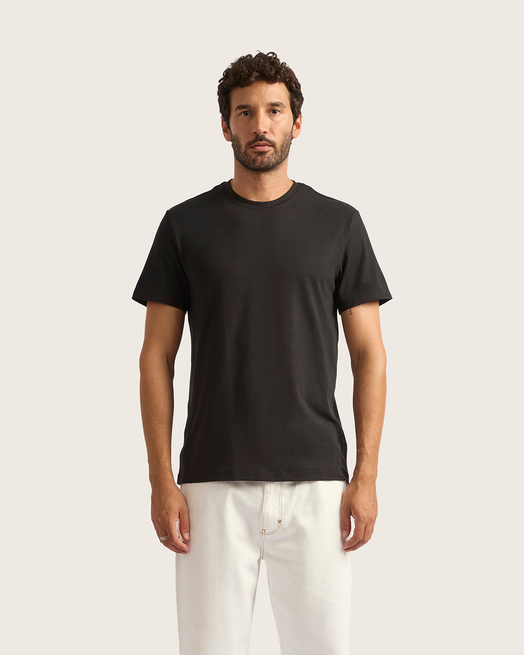 Men's Classic Crew Neck T-Shirt - Soft Cotton Black Tee for Casual Wear & Everyday Outfits