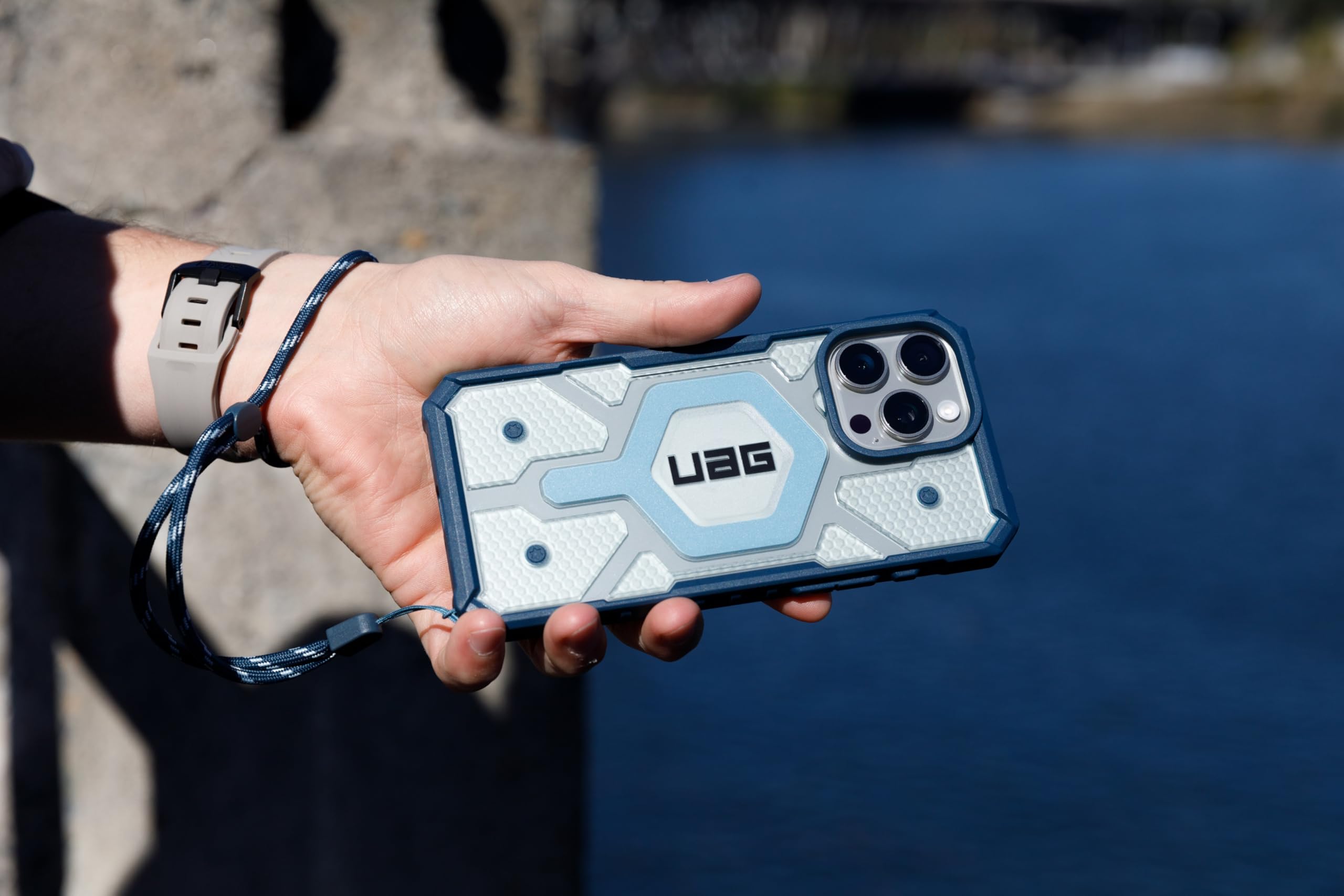 URBAN ARMOR GEAR UAG iPhone 16 Pro Max Case 6.9