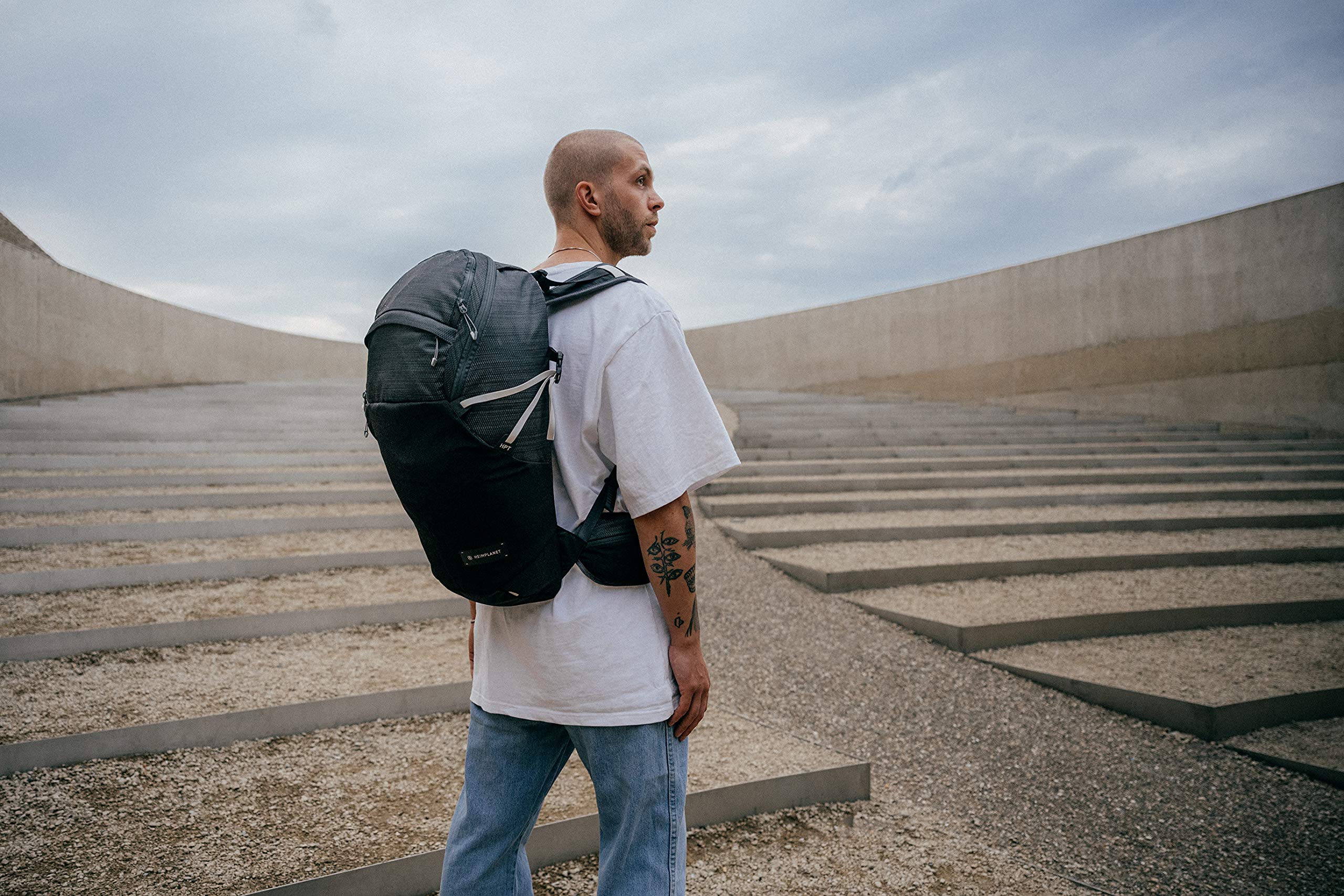 HEIMPLANET Original MOTION ELLIPSE 25L Backpack - Waterproof Hiking Backpack for Men & Women, Durable Travel Backpack with Laptop Compartment - Perfect for Outdoor Adventures, Commuting & Daily Use