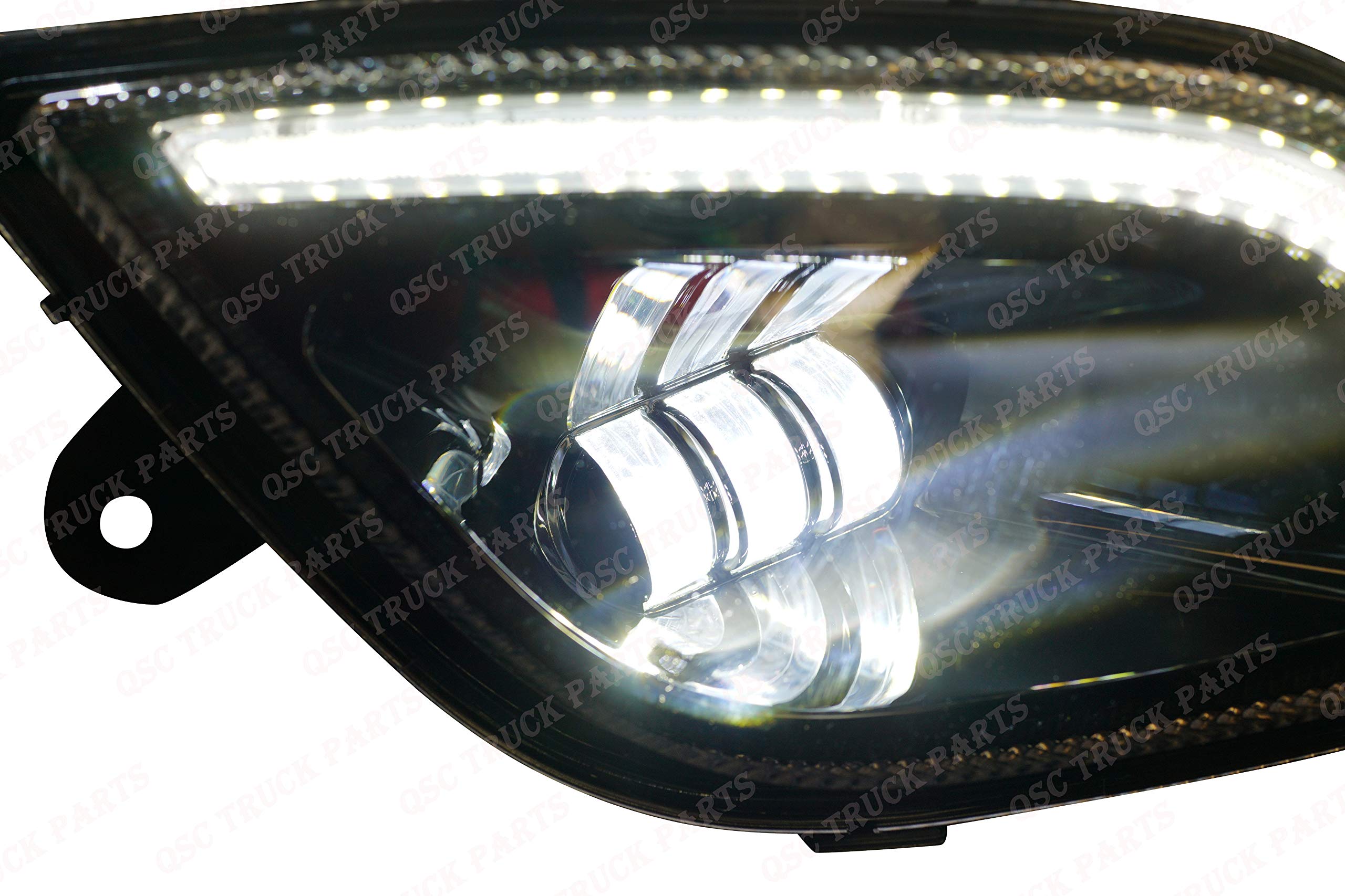 QSC Performance LED Fog Lights Pair for Freightliner Cascadia 2018+ - Durable, Bright Replacement Lamps for Enhanced Night Driving Safety