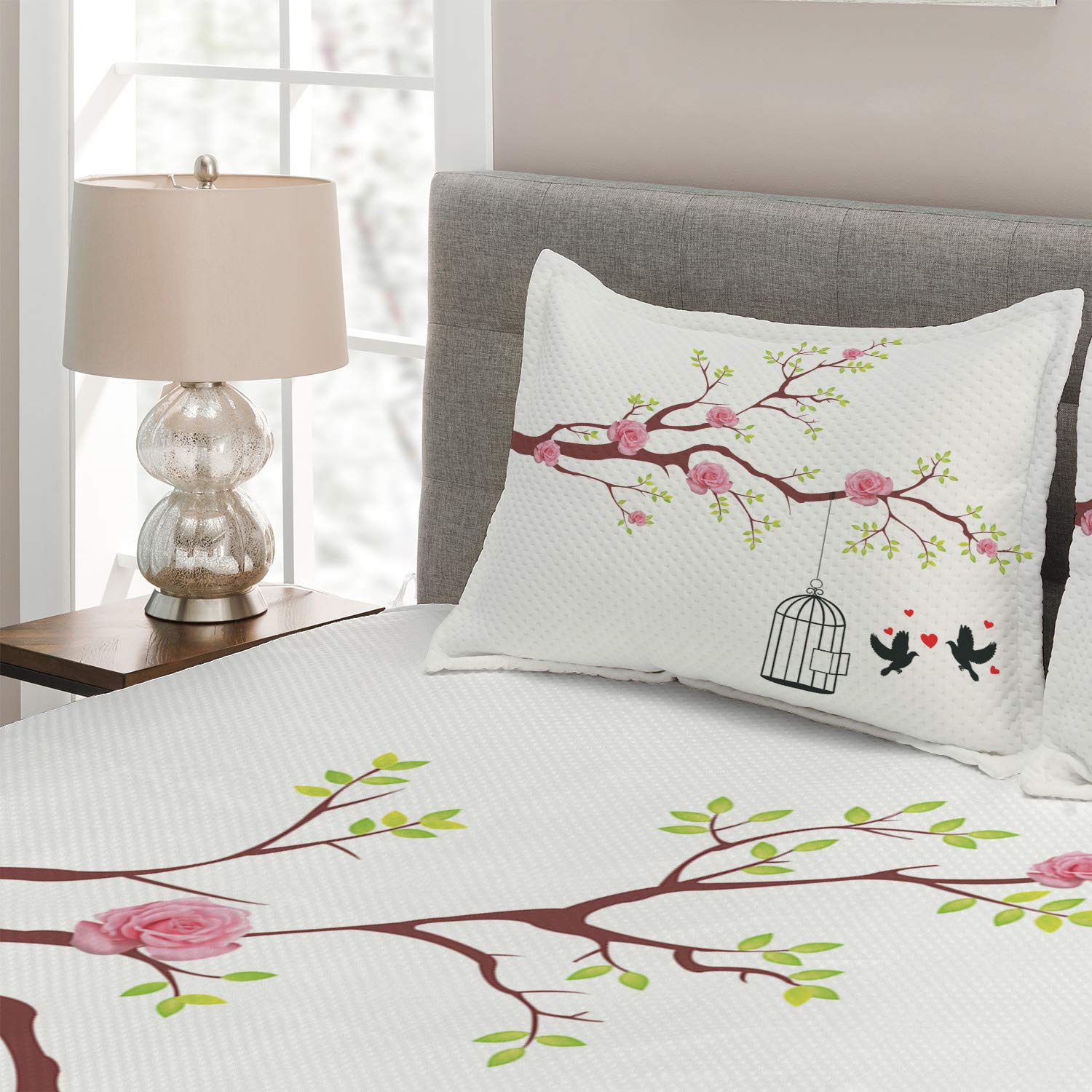 Ambesonne 3-Piece King Size Quilted Bedspread Set - Pink, Brown & White Floral Bird Design with Hearts & Cage, Includes 2 Pillow Shams | Romantic Bedroom Decor for Couples, Wedding Gift Idea