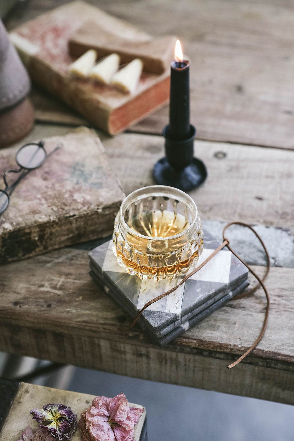 Handblown Heirloom Sipper Glass - Vintage Style Drinking Cup for Tea, Coffee & Cocktails - Perfect for Home Entertaining & Gift Giving