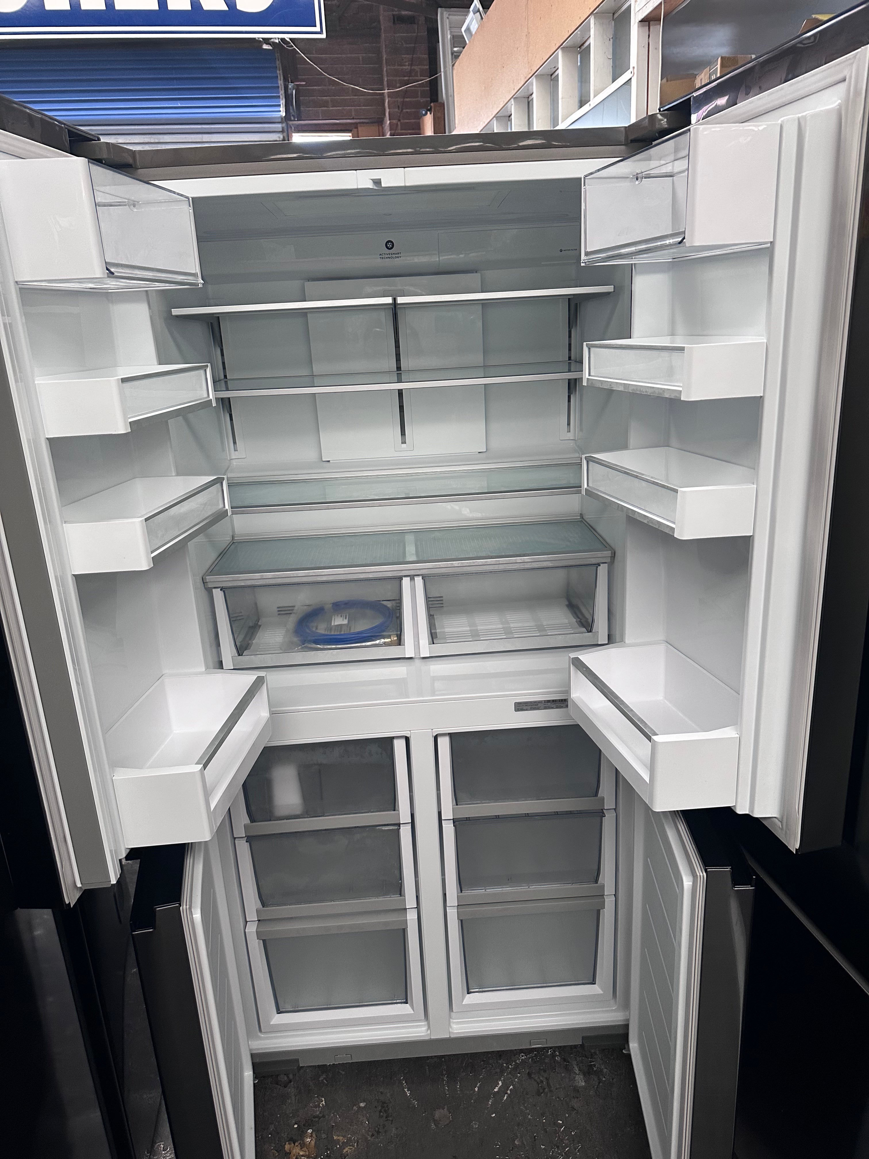 Fisher & Paykel RF605QNUVB1 538L Black Stainless Steel French Door Refrigerator - Factory Second | Perfect for Modern Kitchens & Open-Plan Living Spaces