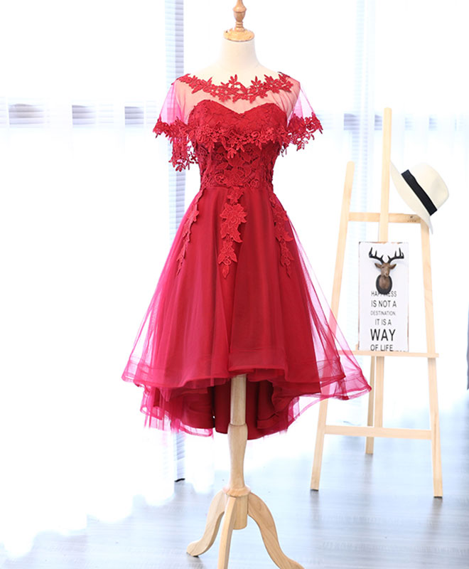 Elegant Red Round Neck Lace Tulle Short Prom Dress for Homecoming, Party & Special Occasions
