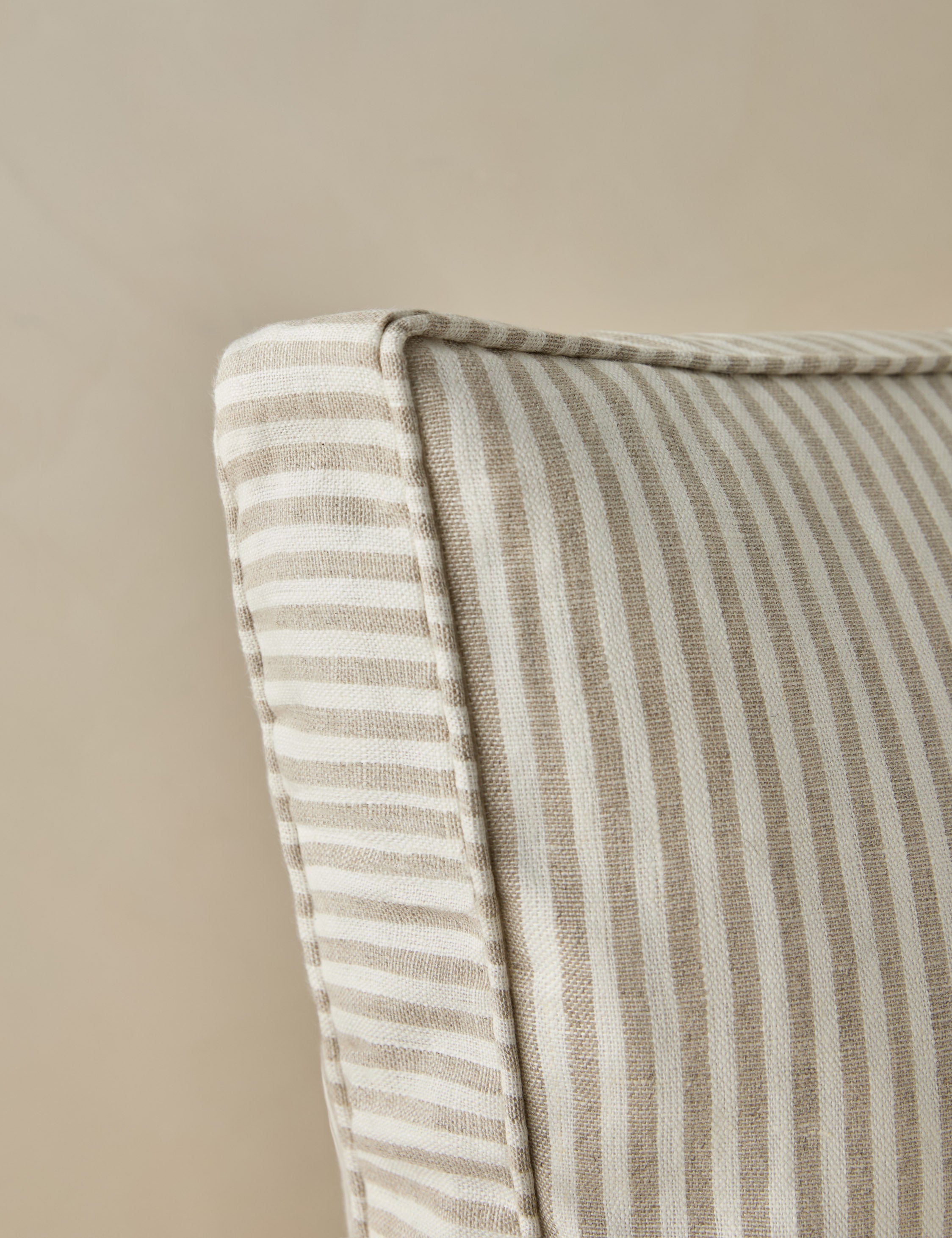 Premium Linen Box Pillow - Soft & Breathable Bedding for Home Decor, Living Room, Bedroom - Perfect for Relaxing & Stylish Comfort