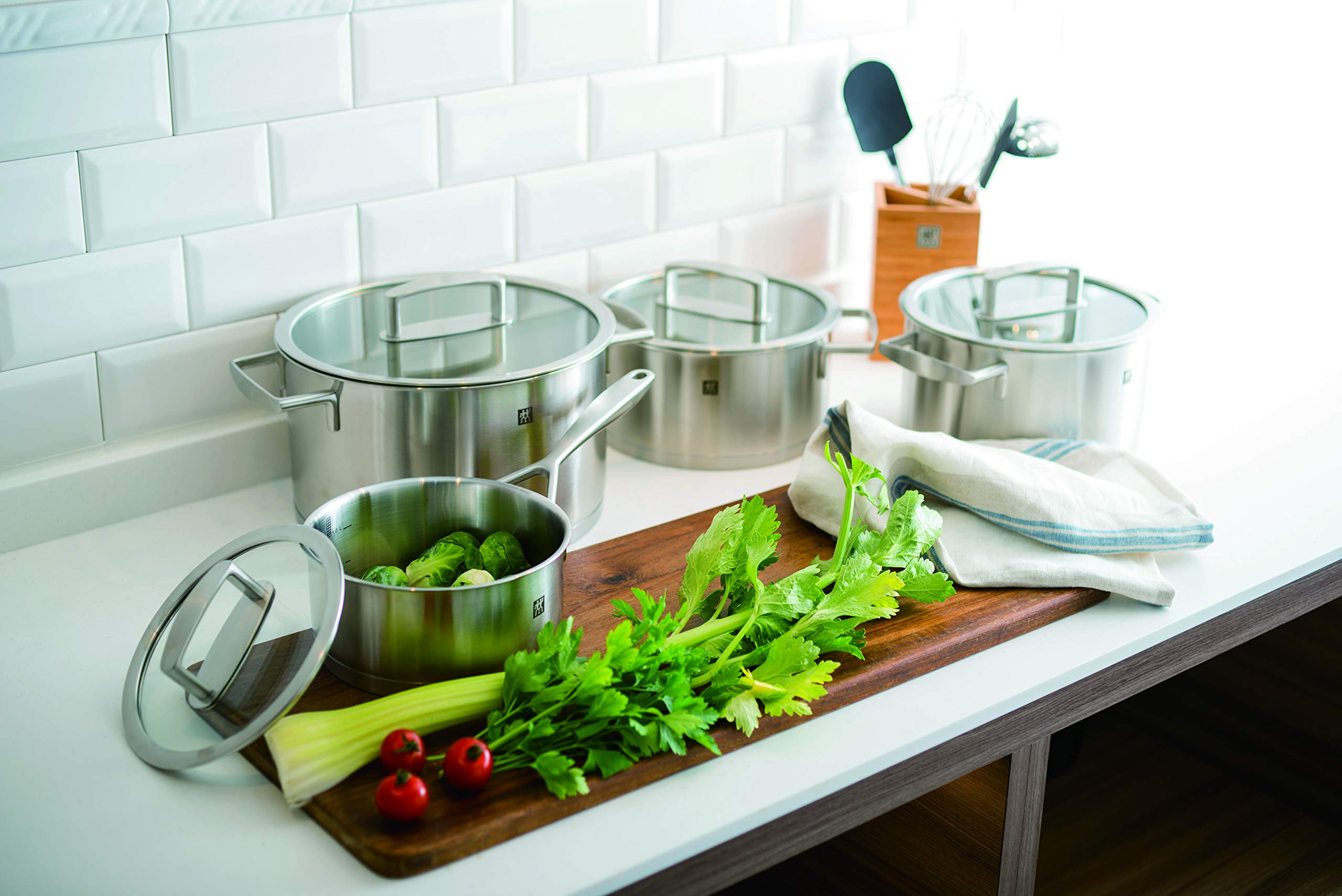ZWILLING 66467-240 Vitality 9.4-inch (24 cm) 3-Liter Stainless Steel Serving Pan with 3-Layer Base - Induction & Dishwasher Safe - Perfect for Casseroles, Soups & Family Meals