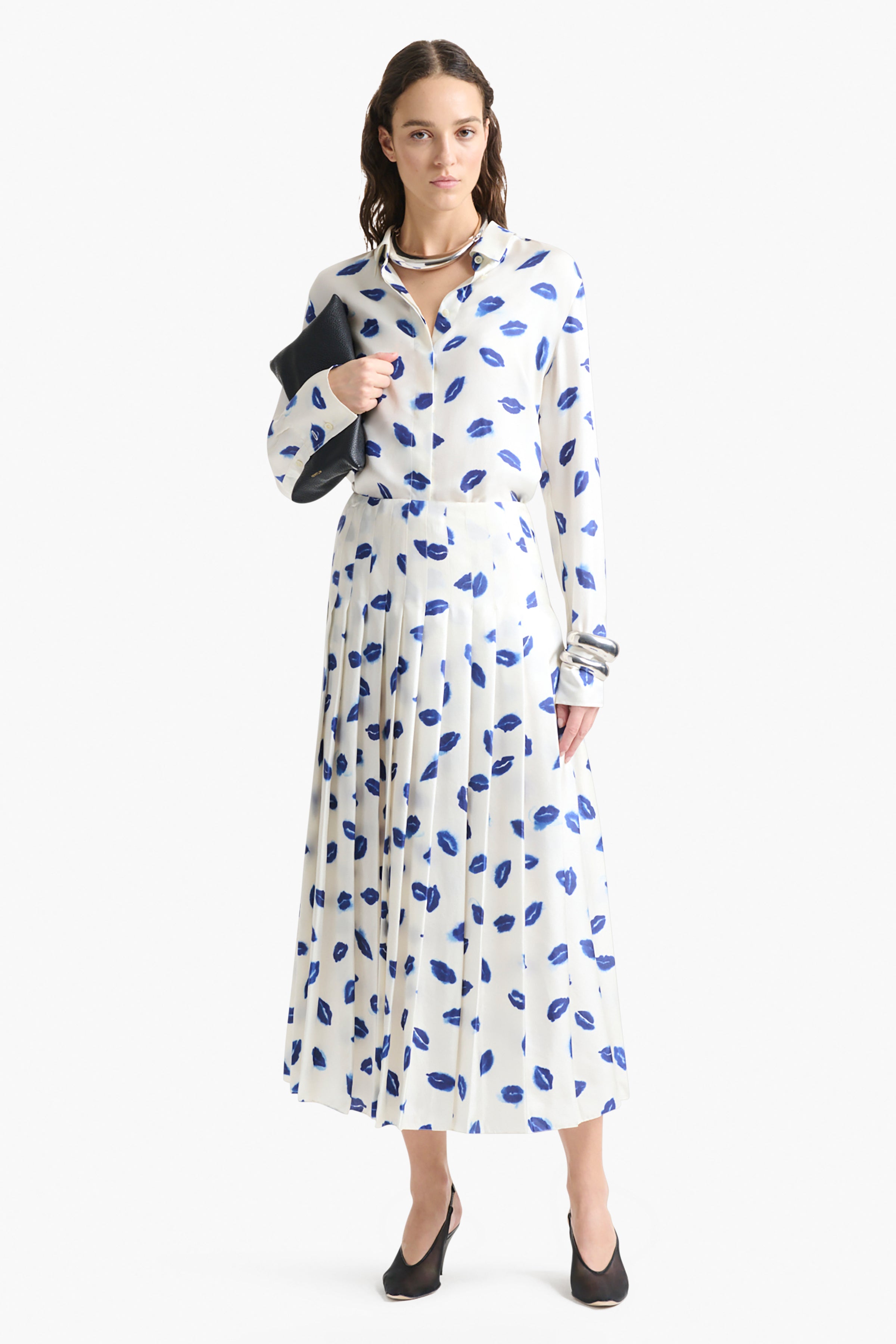 Chika Top Berry Blue Kisses - Stylish Women's Fashion Tops for Casual Wear & Date Nights