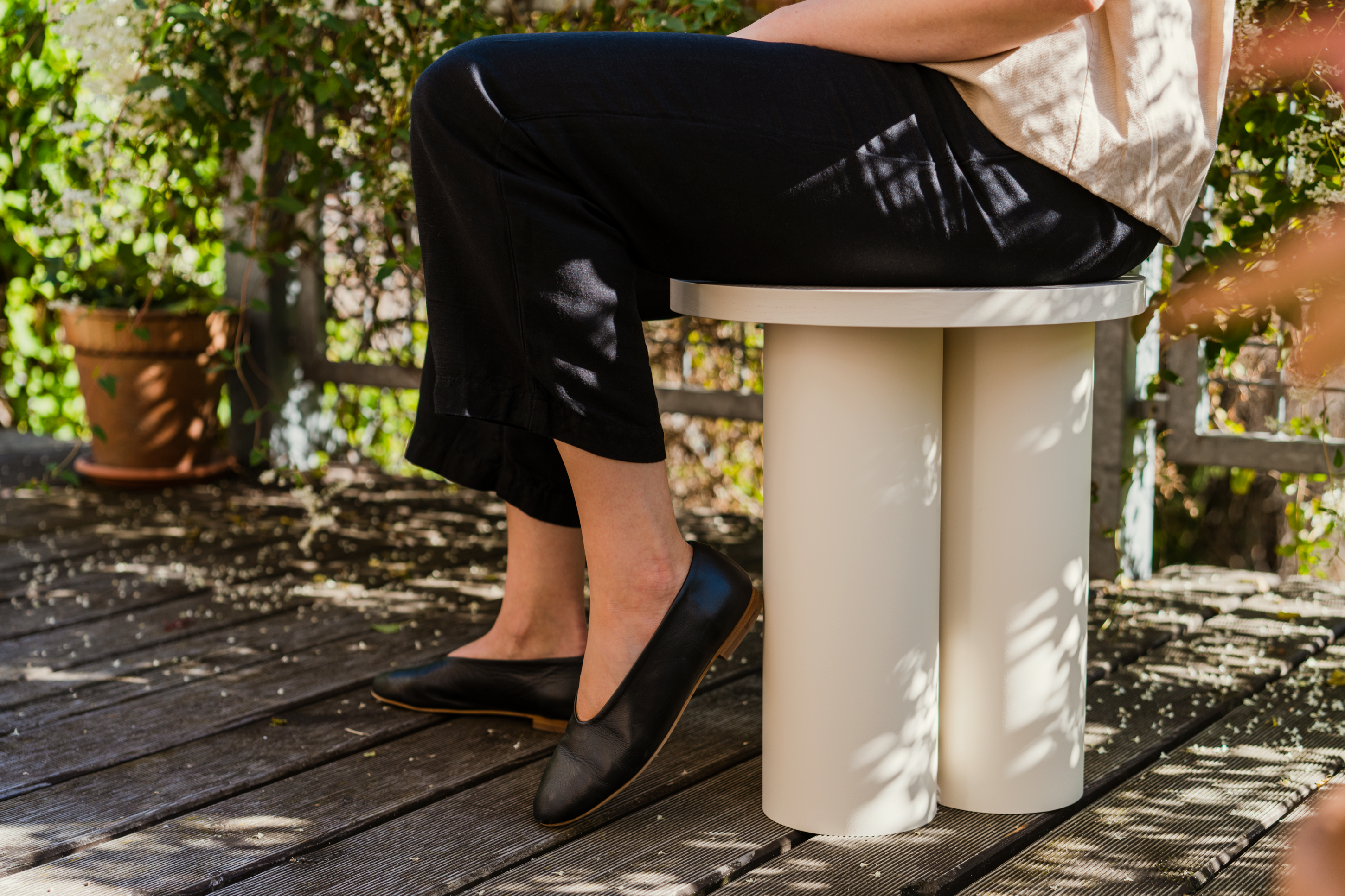 Oly Stool 2 - Modern Adjustable Bar Stool for Kitchen, Dining & Home Decor | Comfortable Counter Height Stool with Footrest | Perfect for Breakfast Bars, Islands & Small Spaces