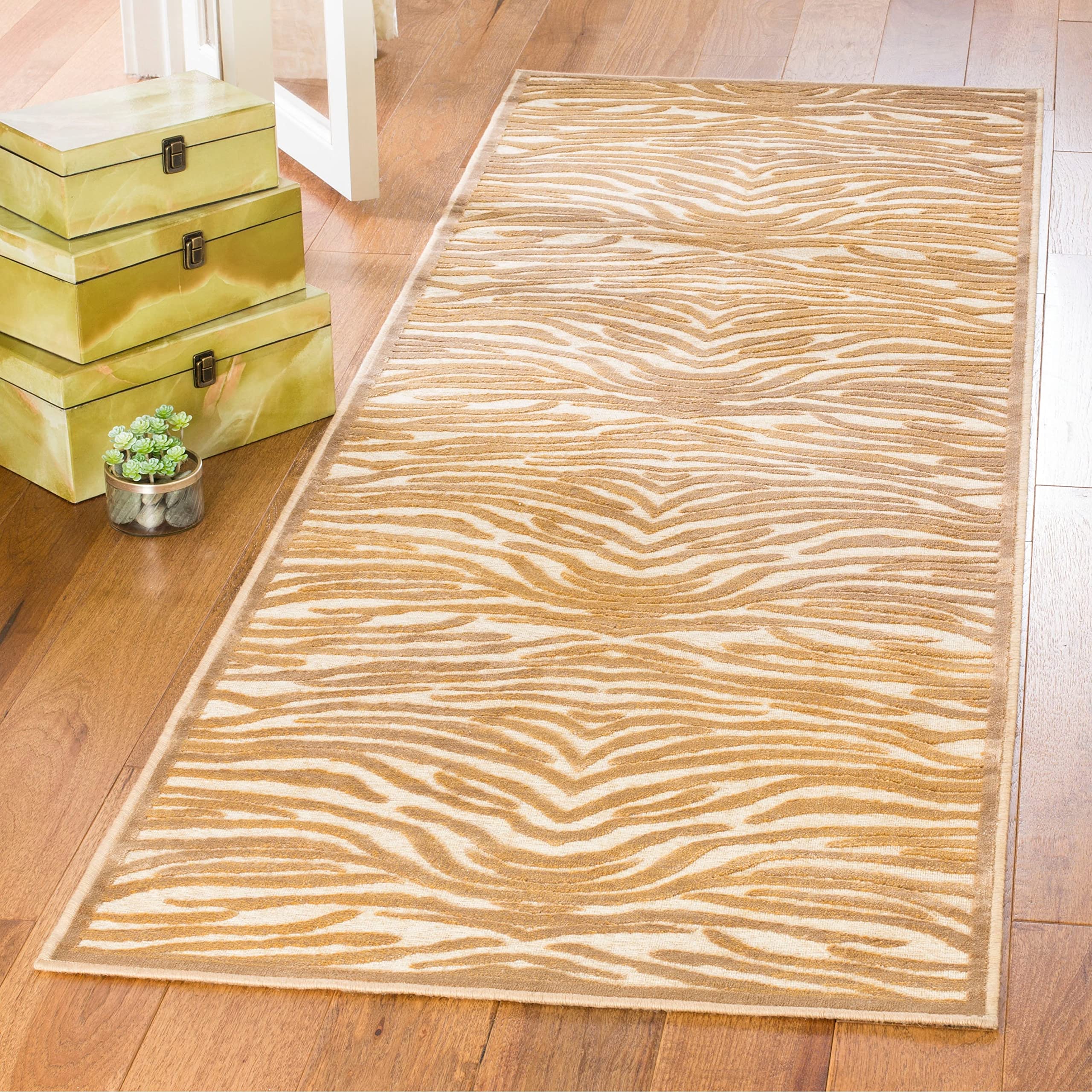 MARTHA STEWART x SAFAVIEH 8' x 10' Taupe/Cream Area Rug - Soft Viscose MSR74305 for Living Room, Dining Room & Bedroom | Plush Floor Covering for Home Decor & Comfort