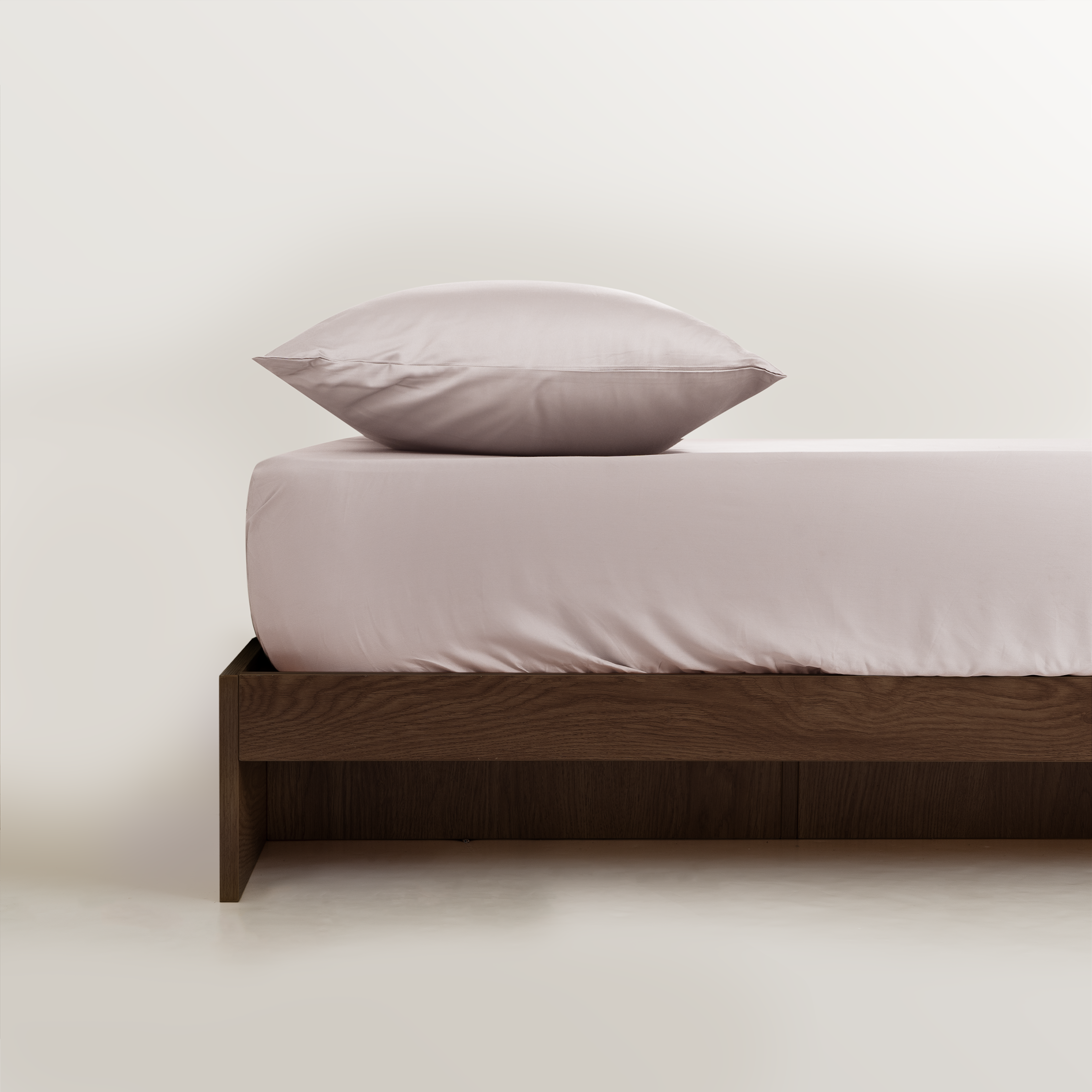 FURRFREE Bamboo Fitted Sheet - Hypoallergenic Pet Hair Repellent Bedding for Dogs & Cats | Soft Breathable Sheets for Pet Owners | Perfect for Allergy Sufferers & Multi-Pet Households
