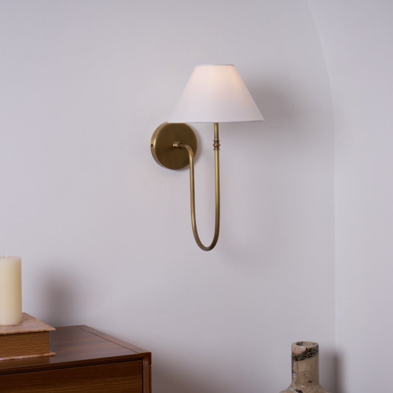 Collins Wall Light - Modern LED Sconce for Bedroom, Living Room & Hallway - Energy Efficient Indoor Lighting Fixture - Perfect for Home Decor & Ambient Lighting
