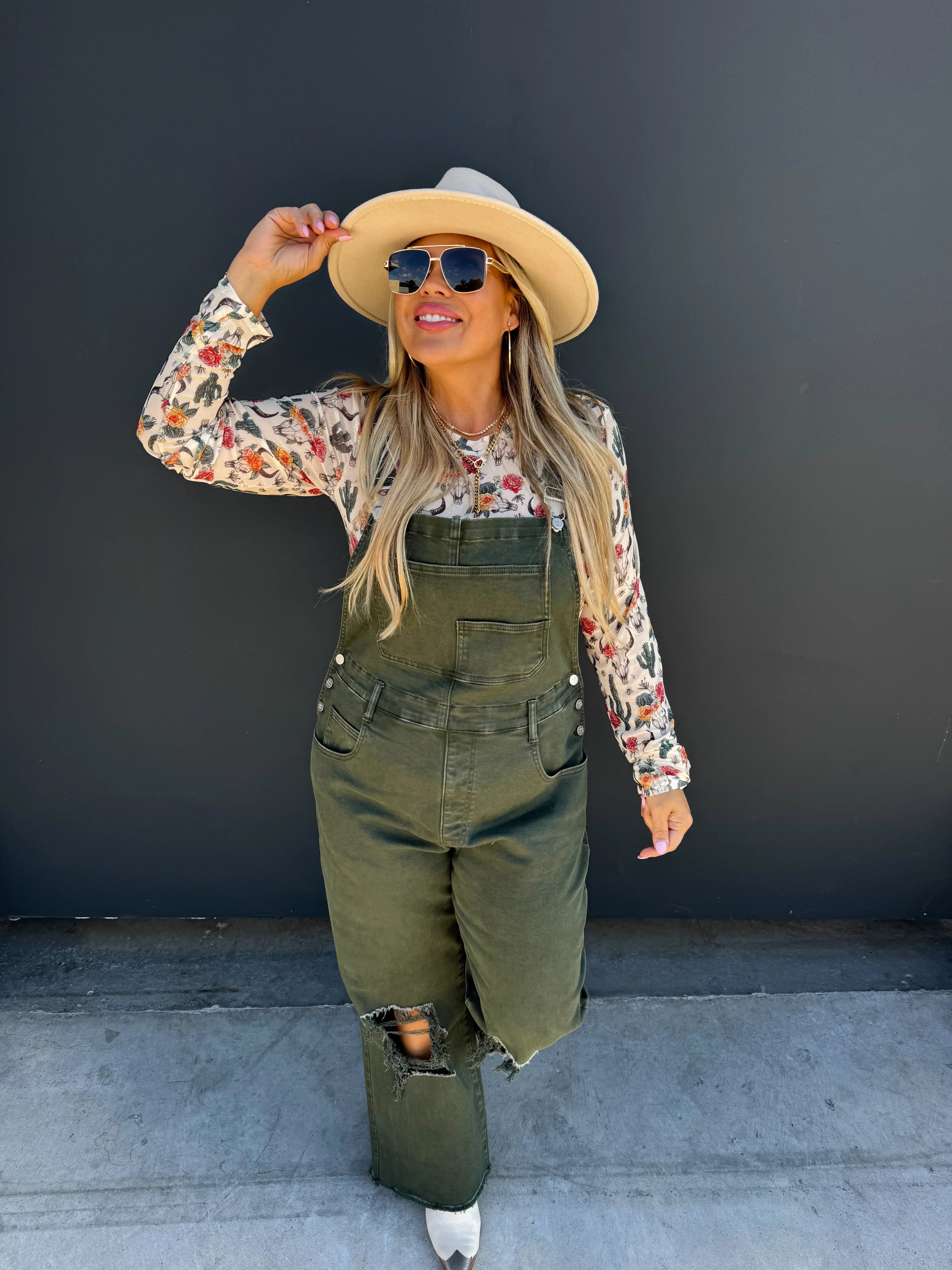 PREORDER: Dahlia Crop Wide Leg Overalls for Women - Denim & Black | Casual Outfit, Streetwear Fashion, Spring Summer Jumpsuit