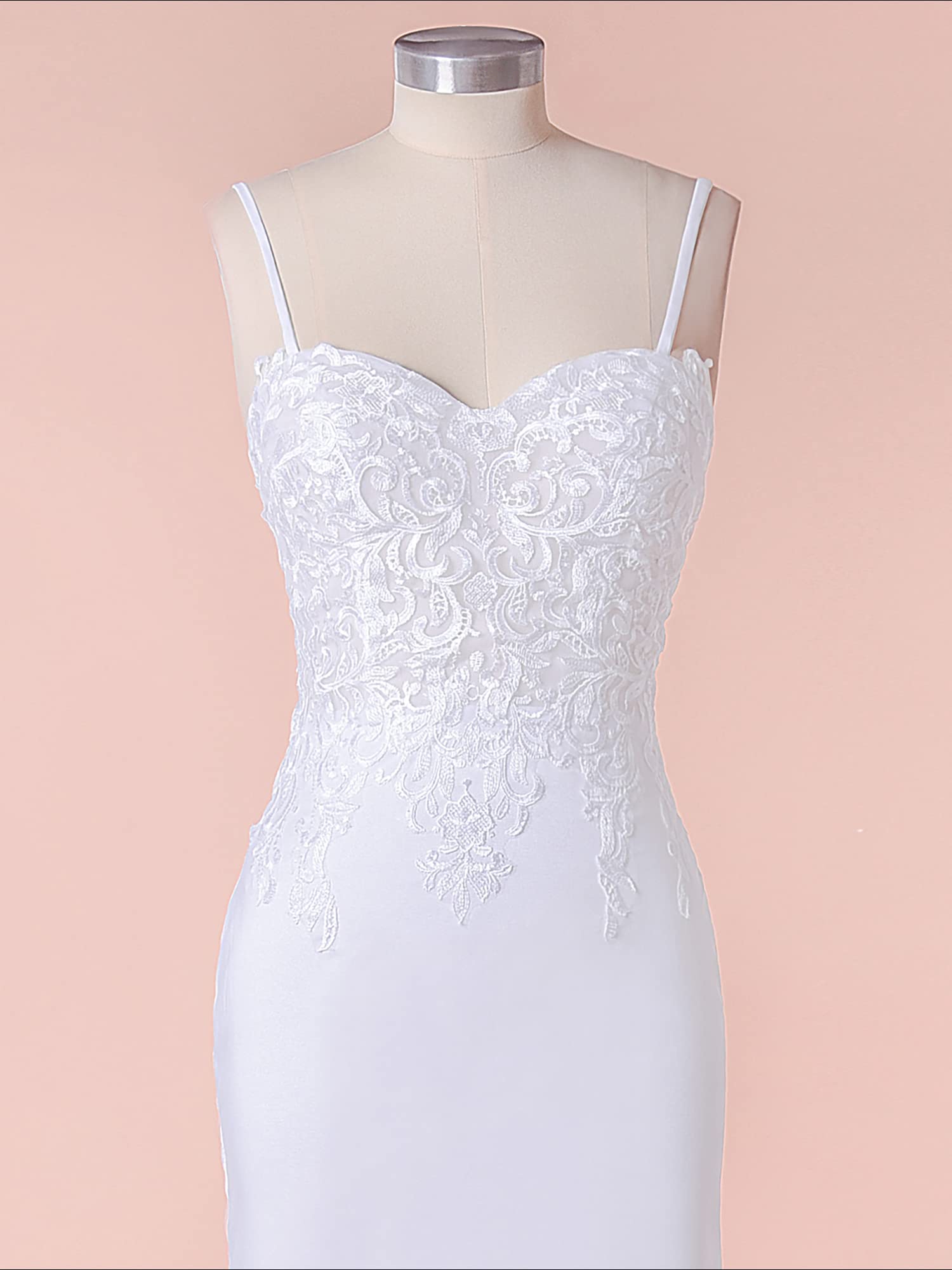 Elegant 2022 Lace Appliques Chiffon Wedding Dress for Bride - Long Sleeves Beach Wedding Gown | Perfect for Beach Ceremonies, Outdoor Weddings & Romantic Photos