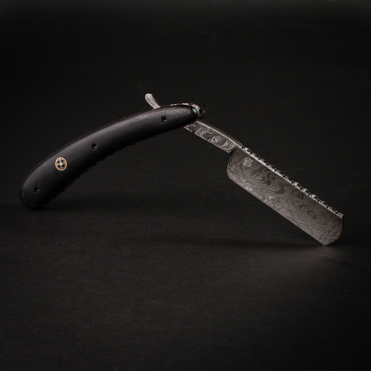 Premium Handmade Damascus Steel Straight Razor - Black Micarta Handle for Professional Shaving & Barber Use | Perfect for Grooming, Beard Trimming & Classic Wet Shaving