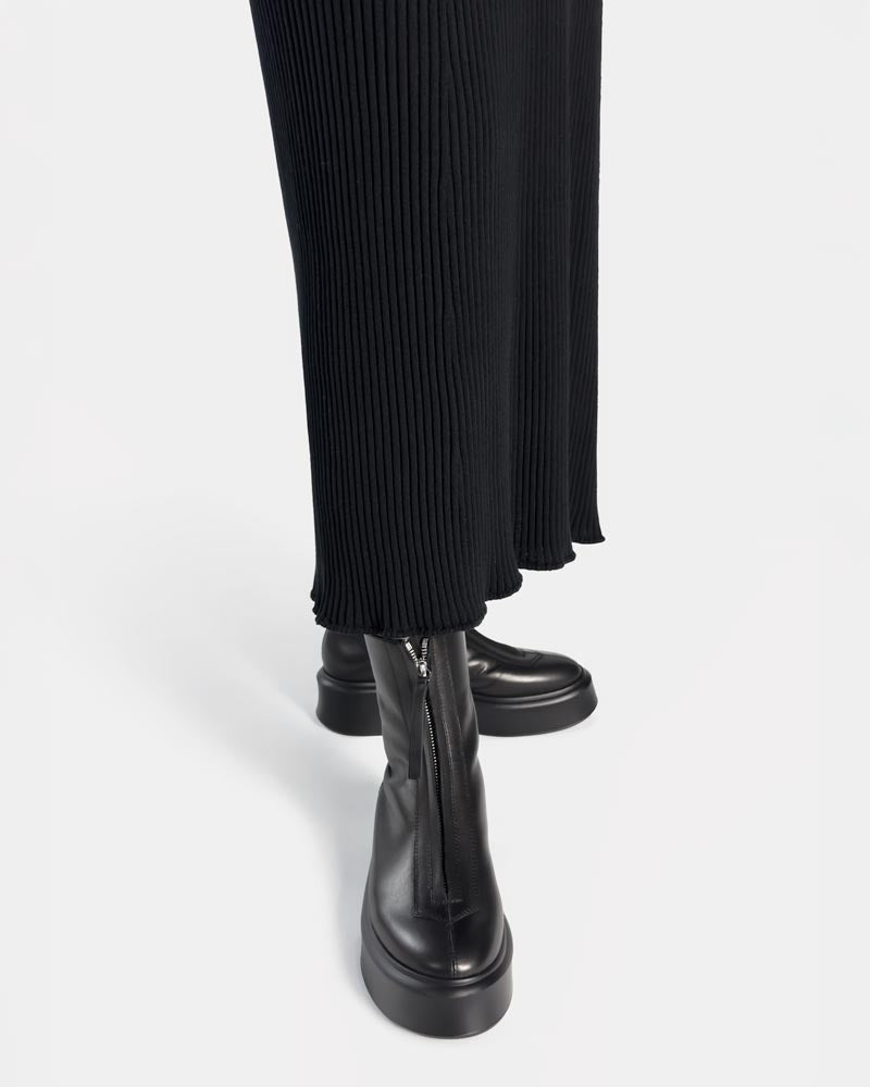Stylish Black Leather Platform Ankle Boots for Women - Chunky Heel & Comfortable Walking Shoes | Perfect for Fall Fashion, Night Out & Casual Wear