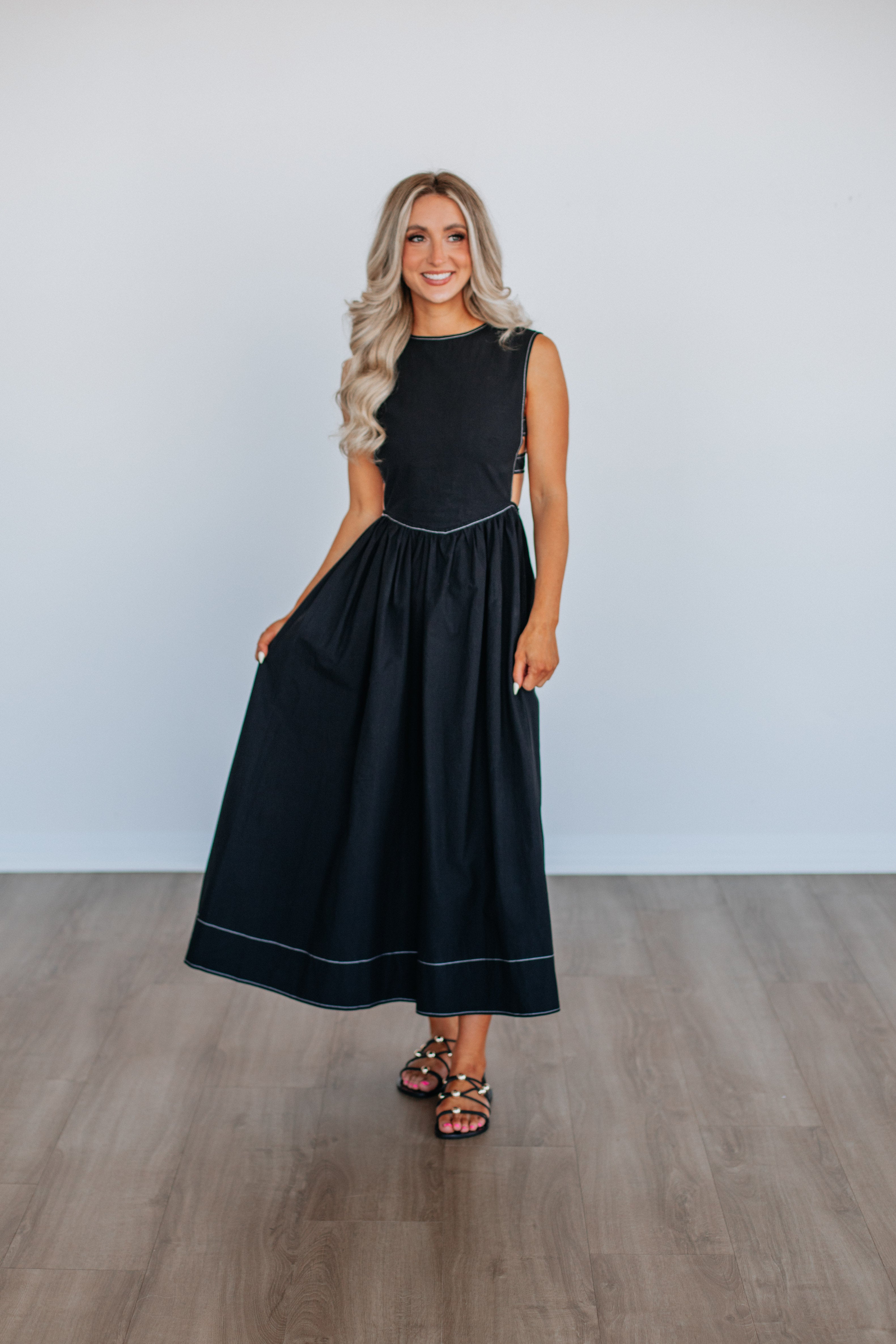 Alicyn Women's Black Dress - Elegant & Comfortable for Parties, Weddings & Evening Events