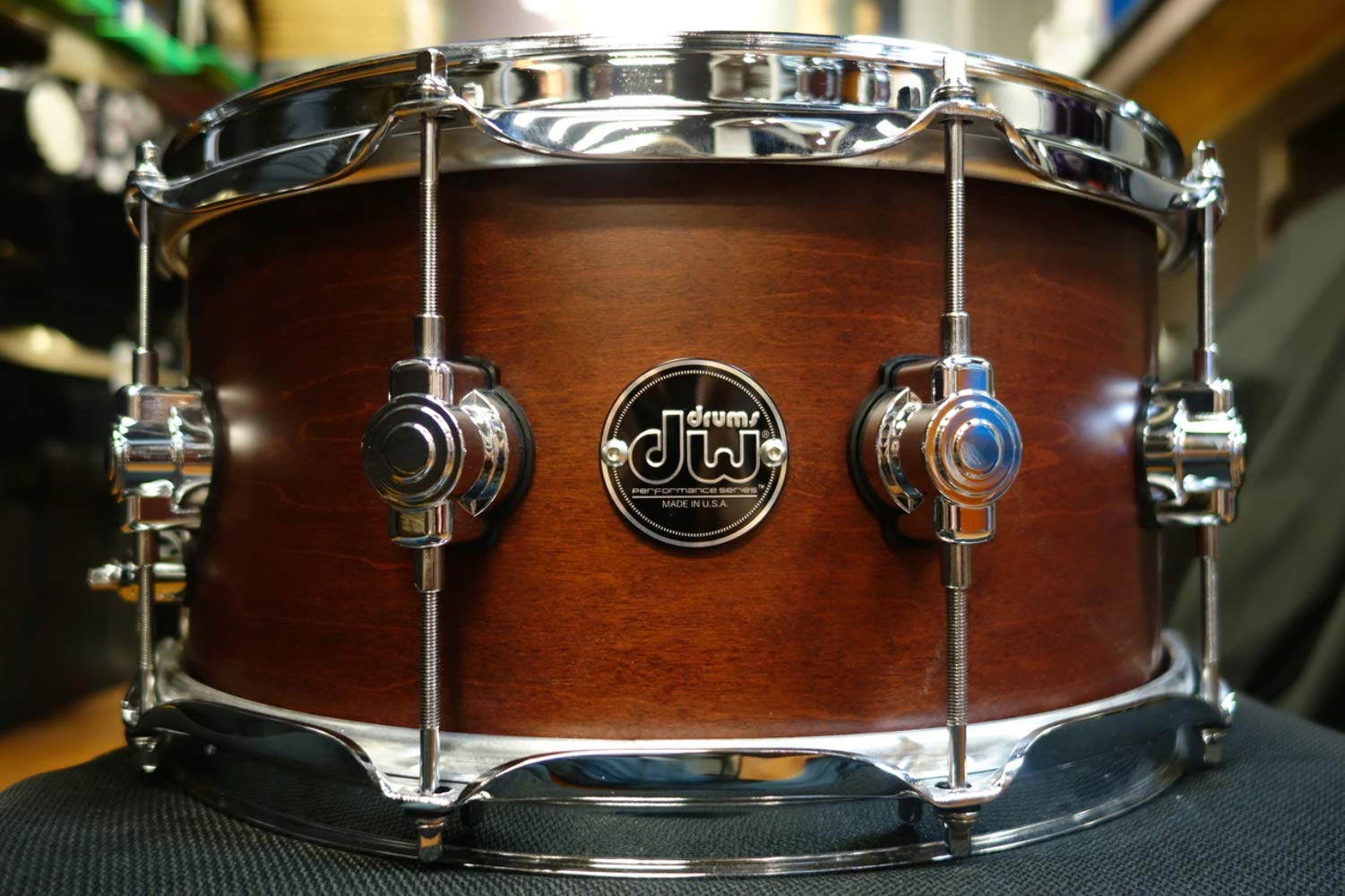 DW Performance Series Snare Drum 6.5x14 Inch Tobacco Satin Oil Finish - Professional Grade Drum for Live Performances & Studio Recording