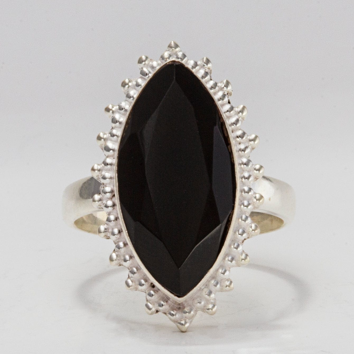 Black Onyx Sterling Silver Ring for Protection & Healing - Elegant Jewelry for Women & Men | Perfect for Spiritual Healing, Meditation & Everyday Wear