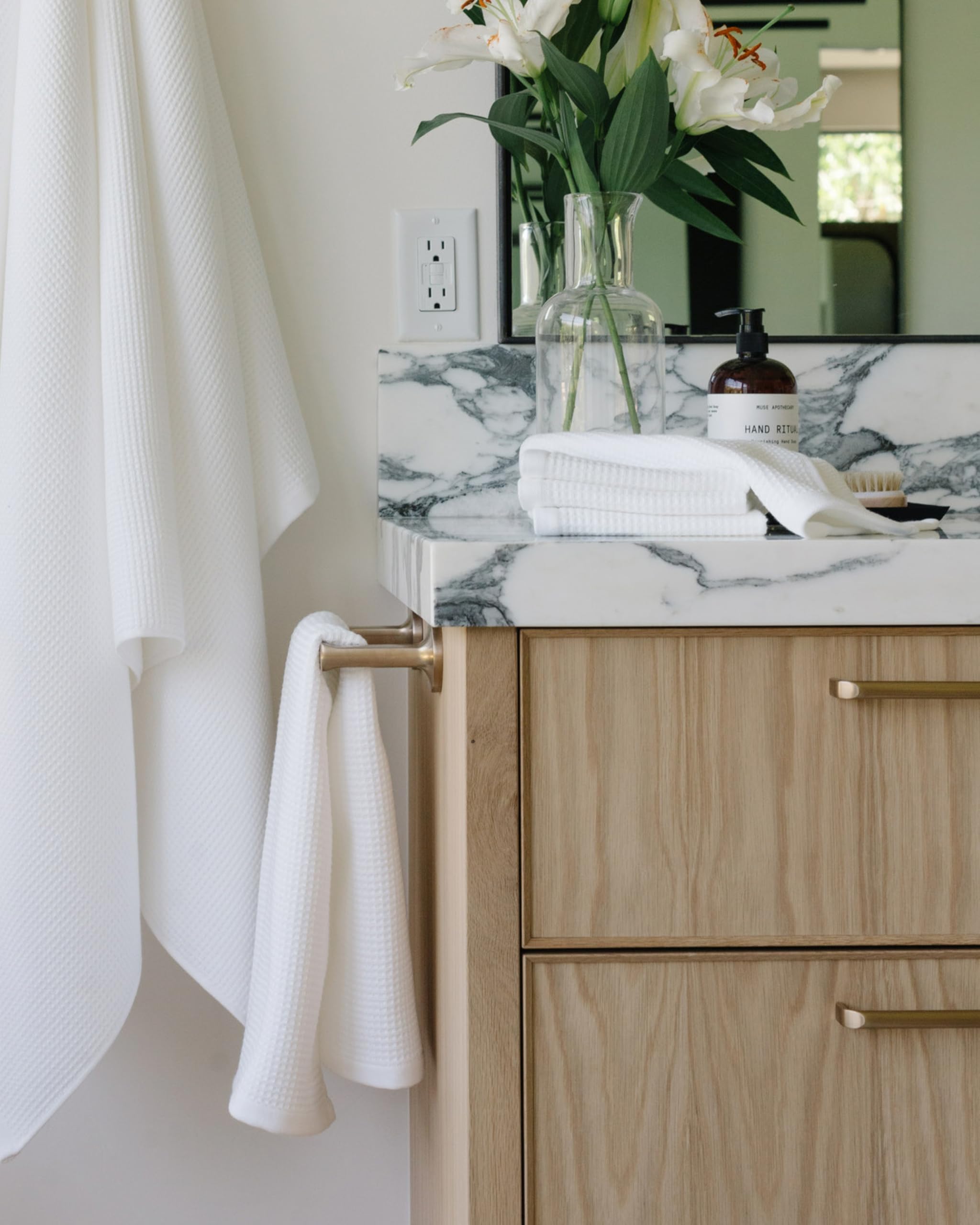 Cozy Earth White Waffle Terry Washcloths - Ultra Soft Cotton & Bamboo Viscose Blend, Plush & Highly Absorbent for Gentle Skin Care | Perfect for Bath, Spa & Baby Care