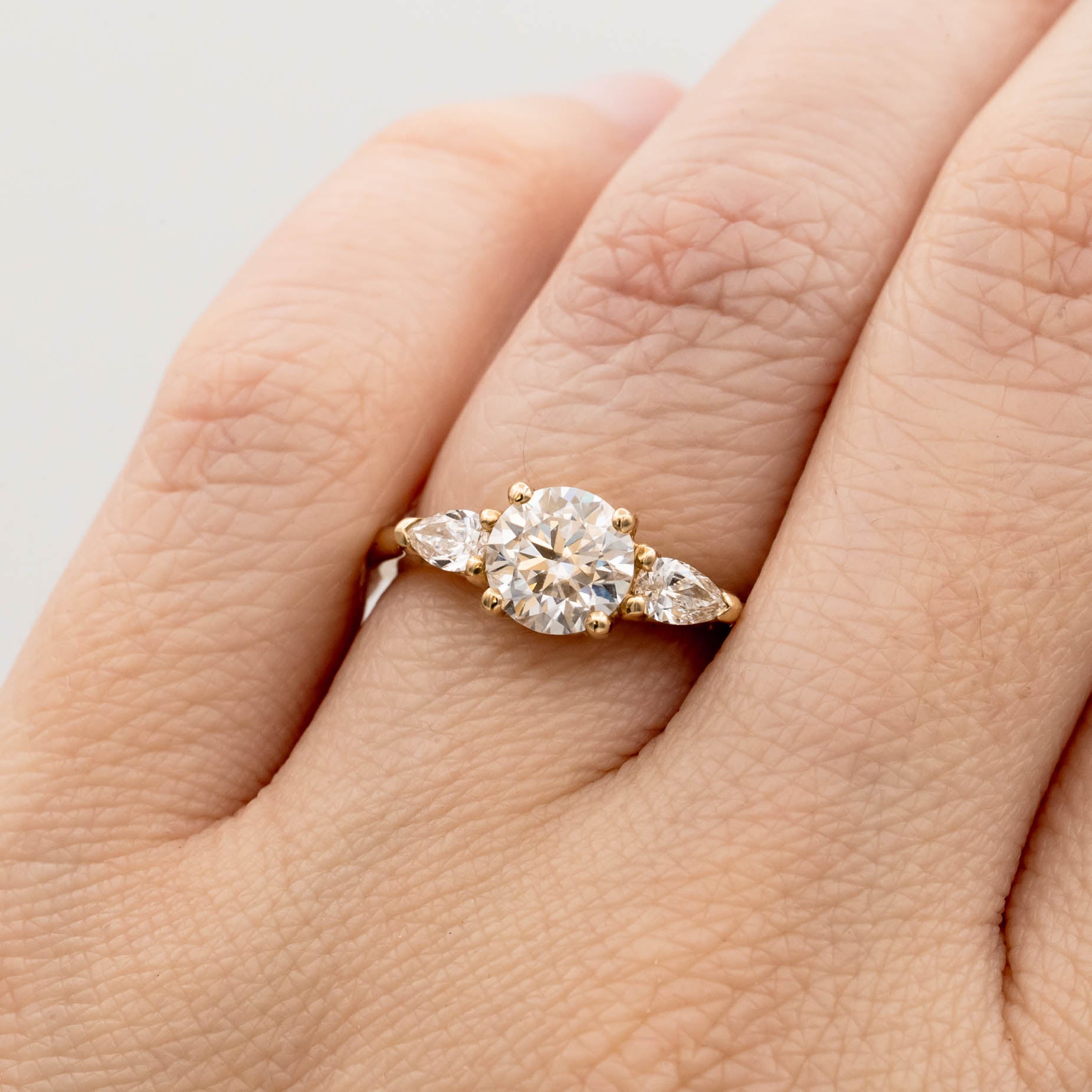 Acacia Ring Setting - Elegant & Durable Wedding Band for Women - Perfect for Engagement, Anniversary & Special Occasions