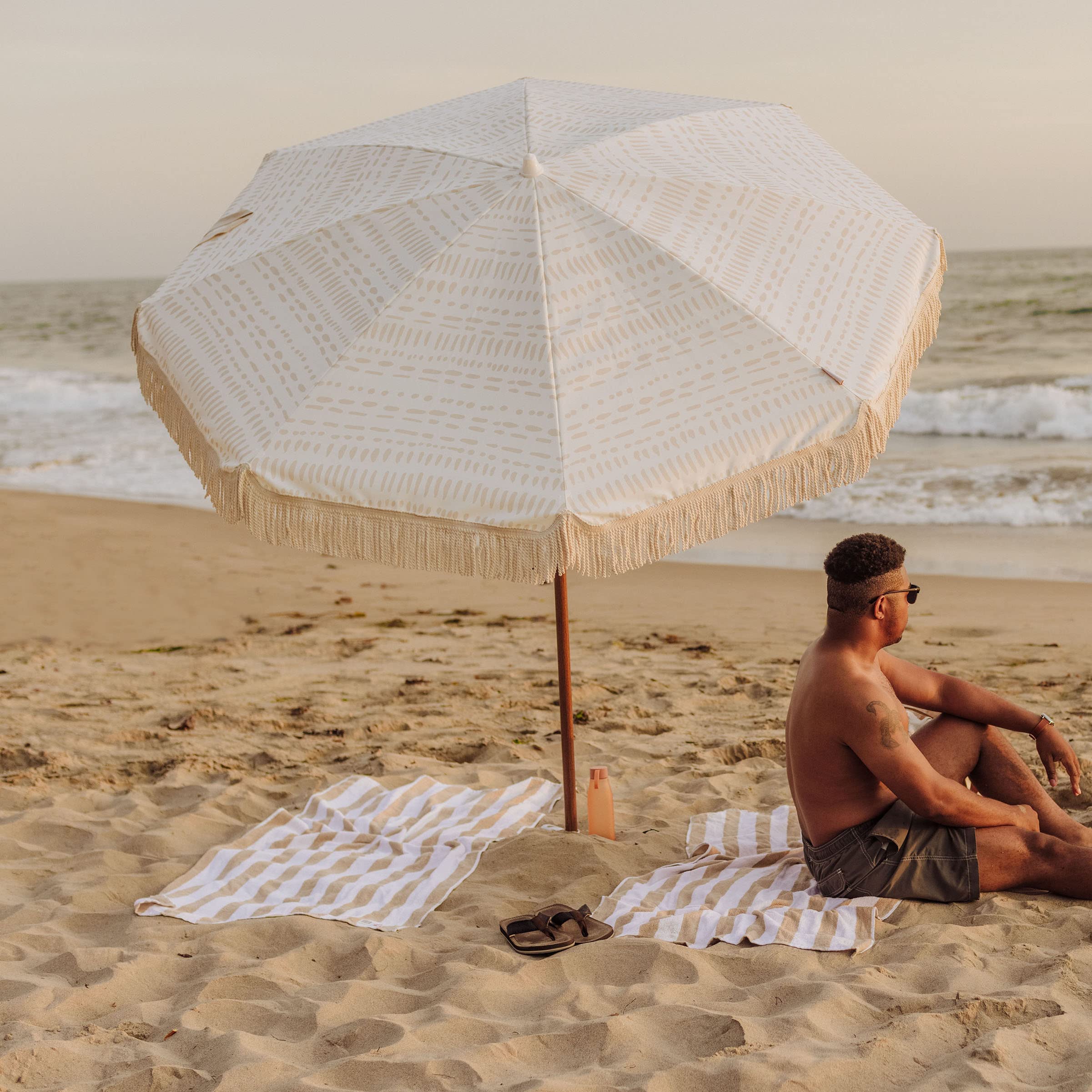 BEACH STATE Summerland 6.5ft Fringed Beach Umbrella - UV50+ Sun Protection Patio & Outdoor Umbrella for Poolside, Backyard, and Beach Relaxation