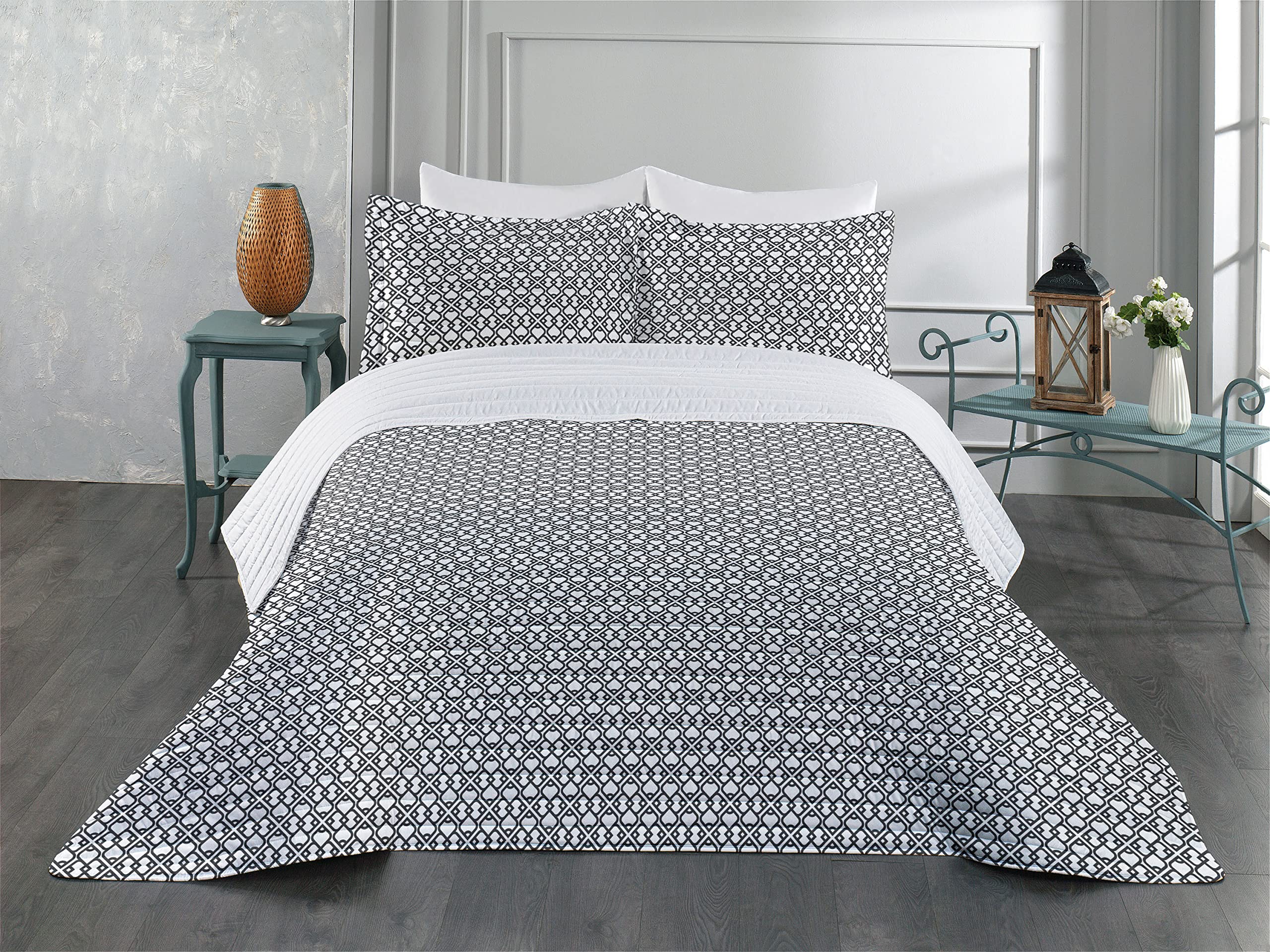 Ambesonne Oriental Microfiber Bedspread Set - King Size Chevron Pattern Bedding with Pillow Shams & Comforter in Charcoal Grey & White | Traditional Minimalist Design | Soft Luxury Bedroom Decor for Modern Homes