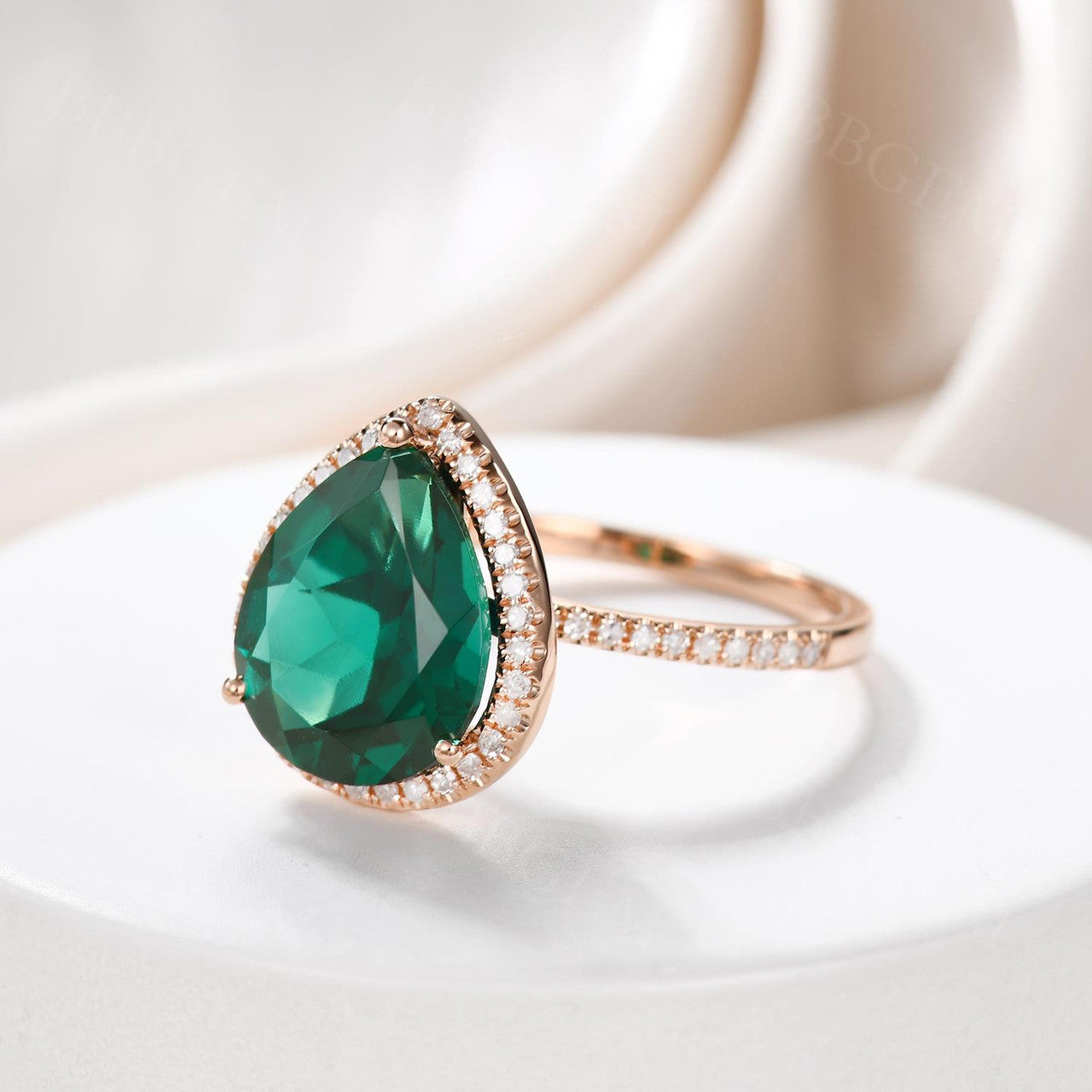 3 Carat Green Emerald Statement Ring - 10x12mm Pear Teardrop Shape Women's Cocktail Ring for Wedding, Party & Special Occasions