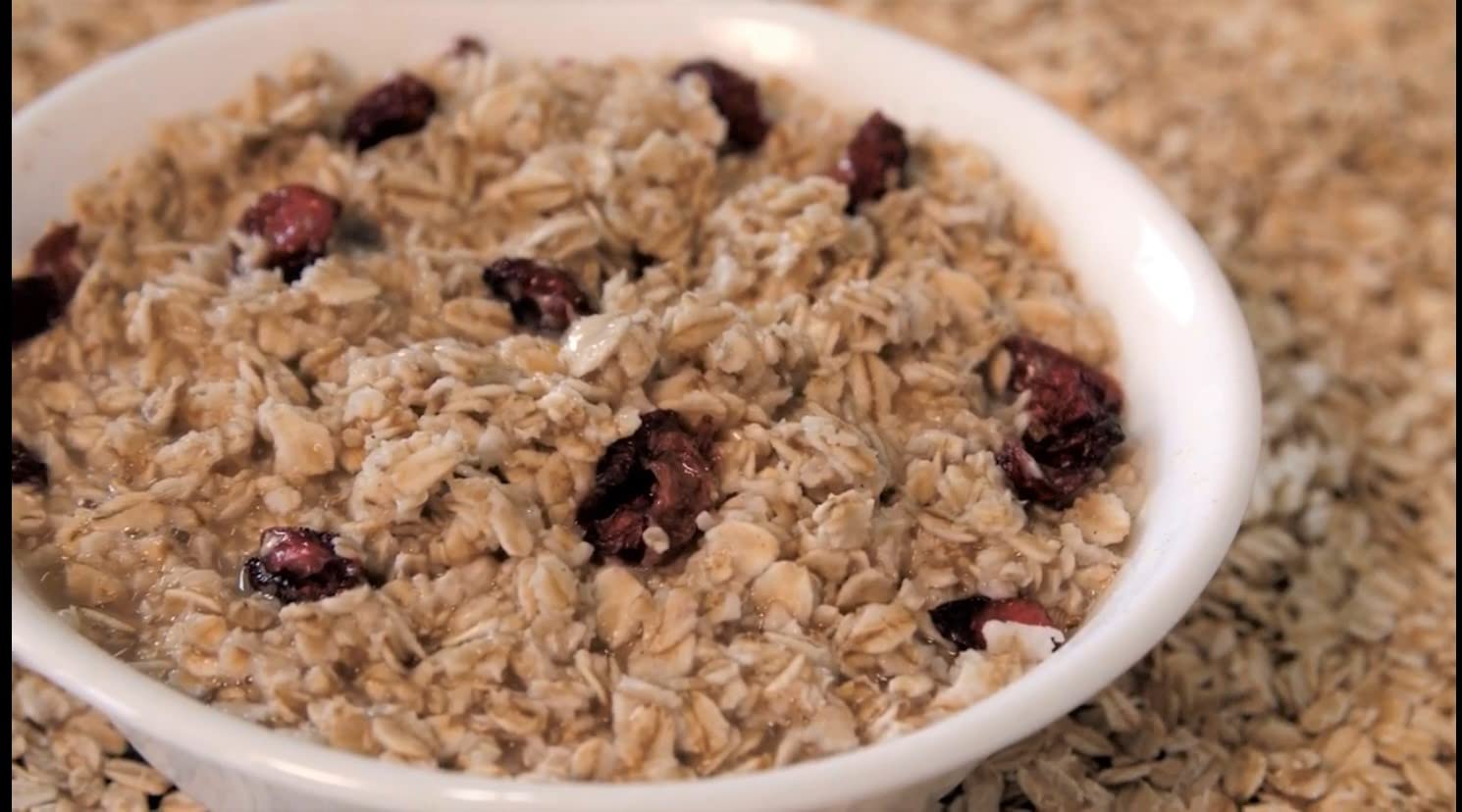 Anthem Peach & Cranberry Instant Oatmeal - Whole Grain Oats with Real Fruit - Quick & Easy Breakfast - Healthy On-the-Go Snack - 11.25 Oz Pack - Perfect for Busy Mornings, Office Meals, and Travel