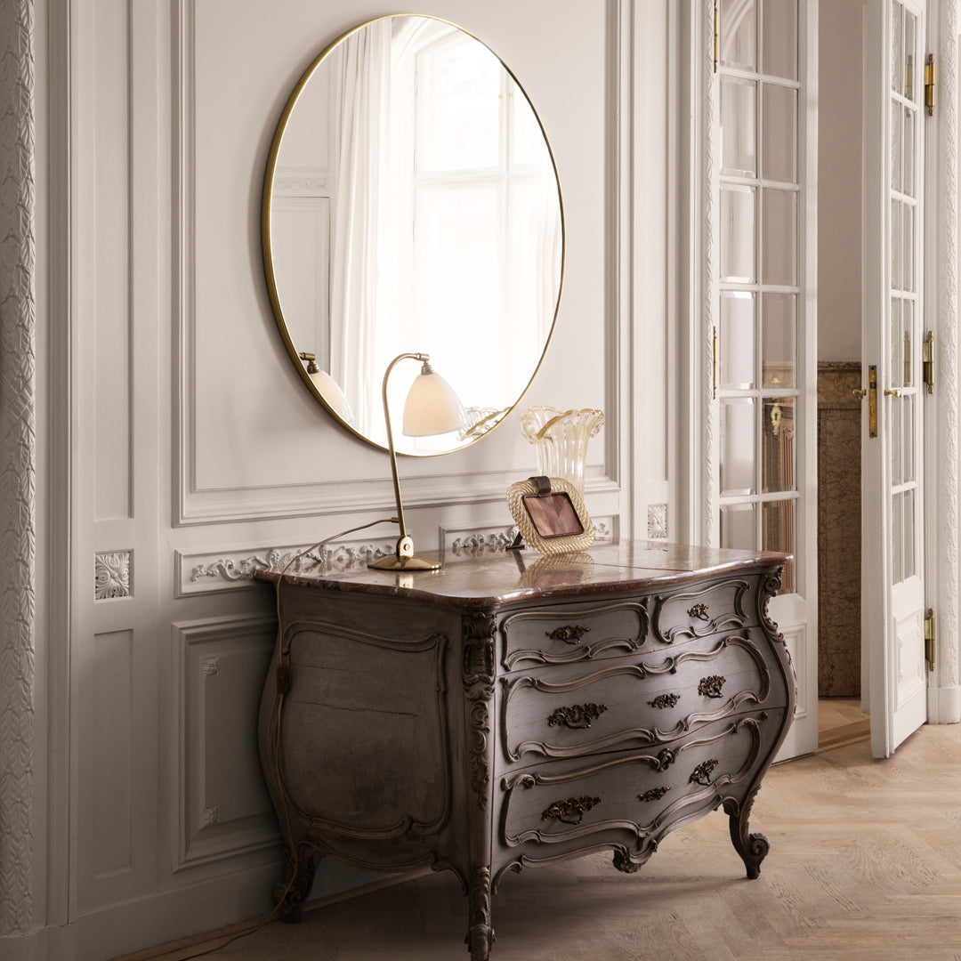 Gubi Round Wall Mirror - Modern Decorative Mirror for Living Room, Bedroom & Entryway - Stylish Home Decor for Wall Mounting