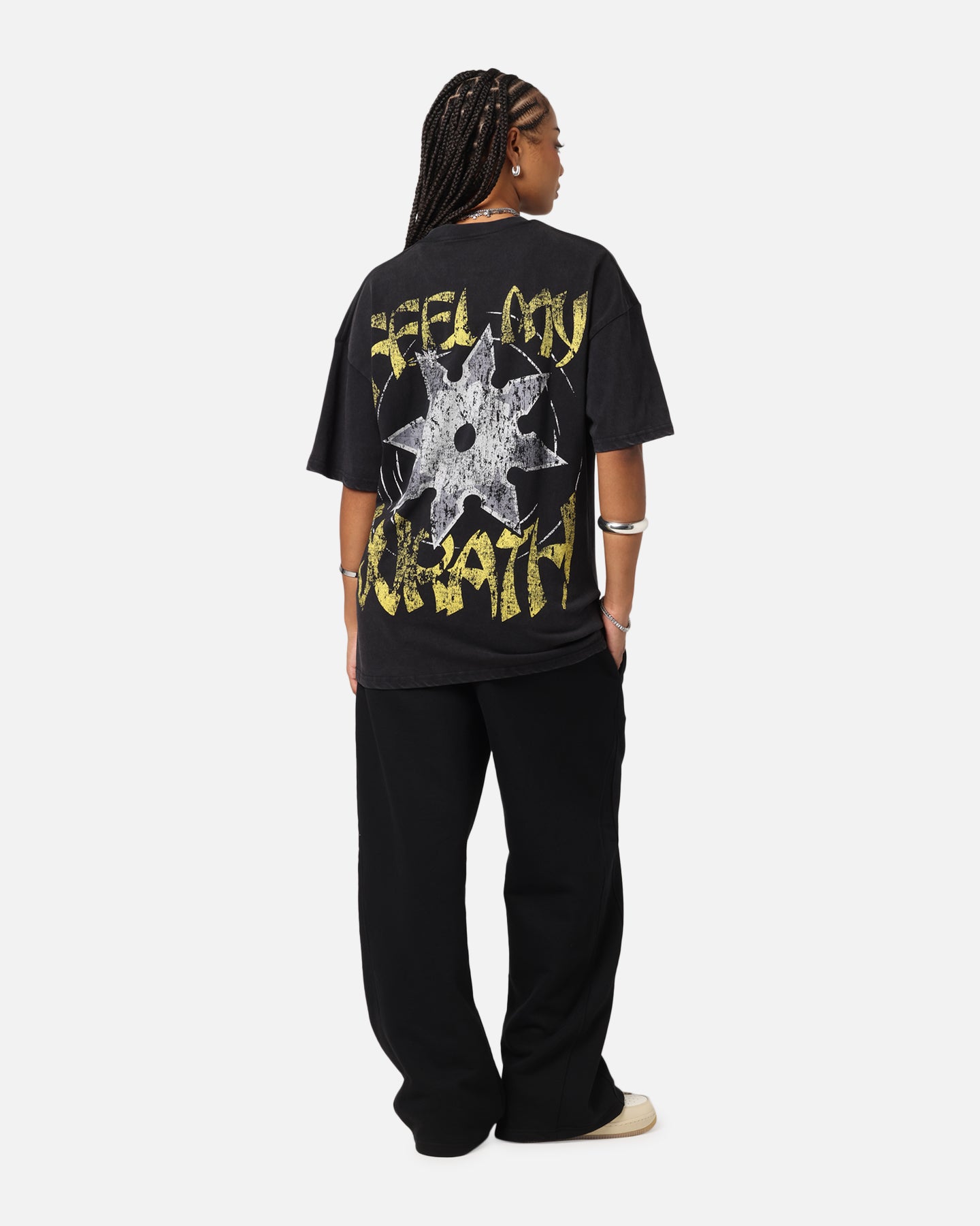 73 Studio X South Park 'Let's Fighting Love' Vintage Black Acid Wash T-Shirt - Perfect for Anime Fans & Casual Streetwear