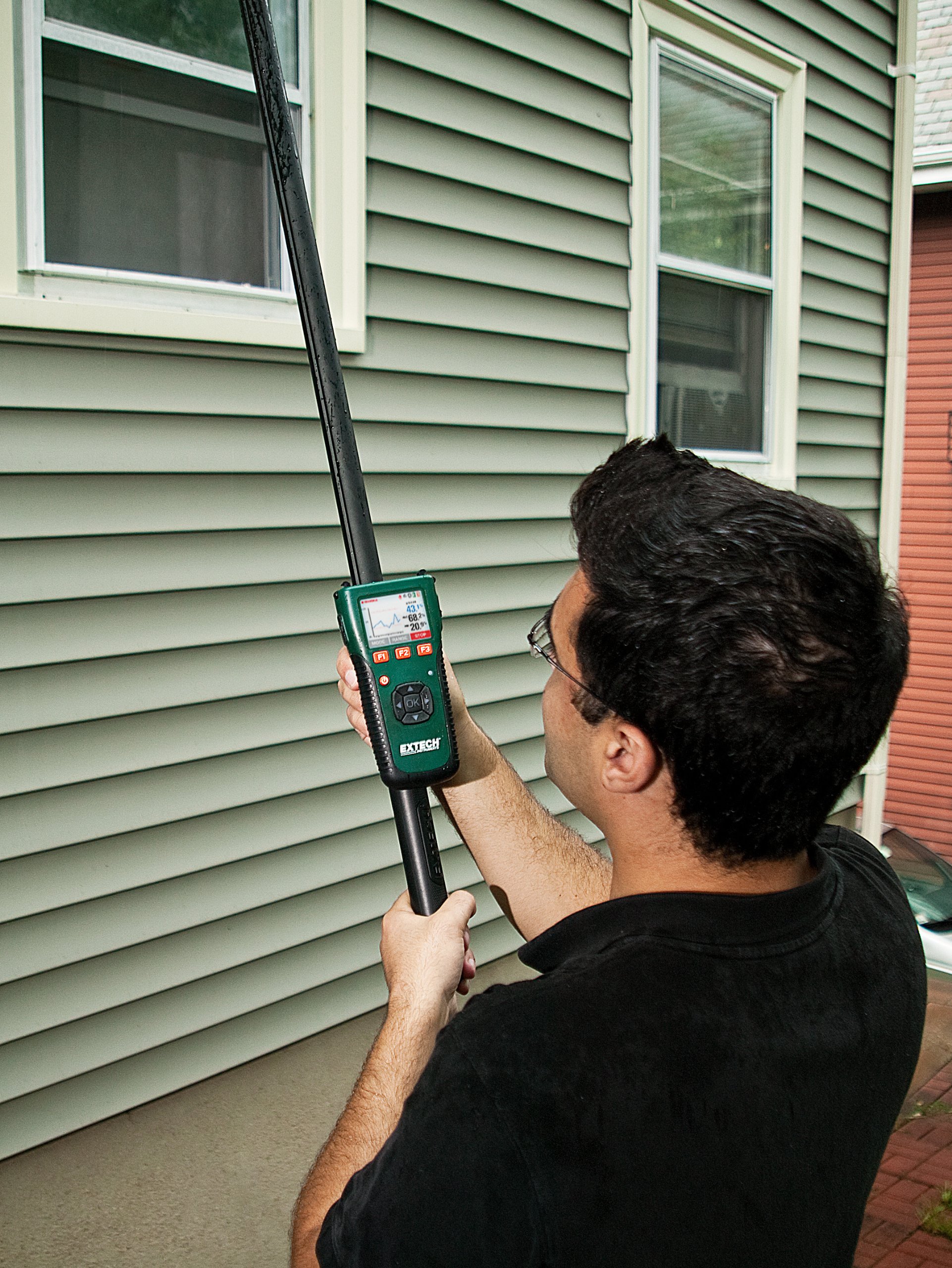 Extech MO270 Wireless Digital Moisture Meter - Pin & Pinless Combo for Wood, Drywall, Concrete - Home Inspection & DIY Projects