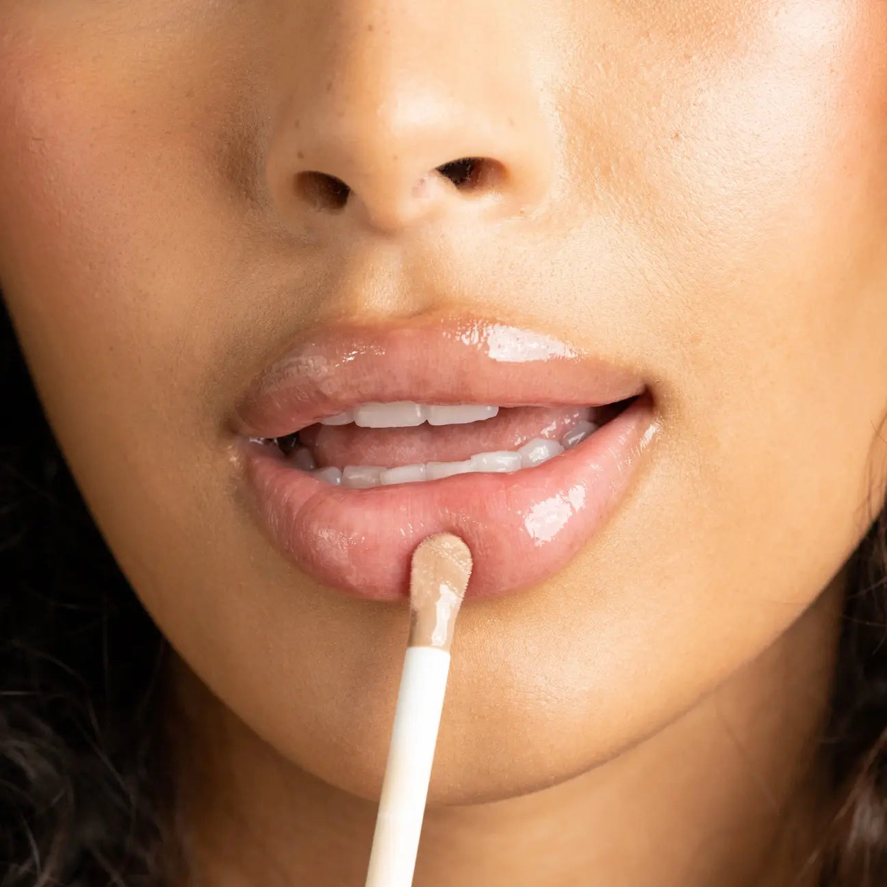 Sara Happ The Lip Gloss in Nude - Hydrating & Shiny Lip Gloss for Everyday Wear, Date Night & Special Occasions