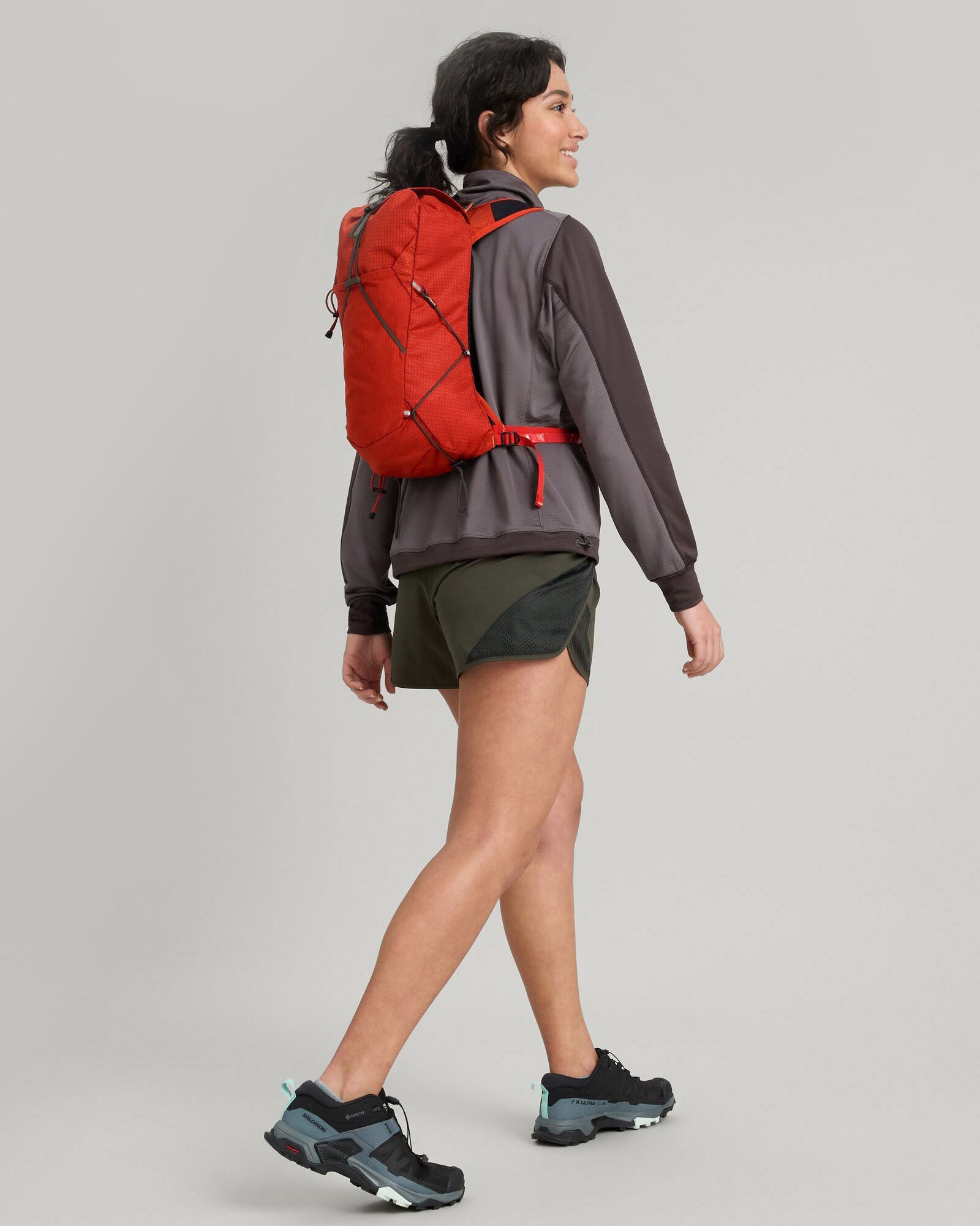 Veos 10L Trail Running Hydration Pack - Lightweight & Durable for Hiking, Marathon & Outdoor Adventures - Red Earth Color