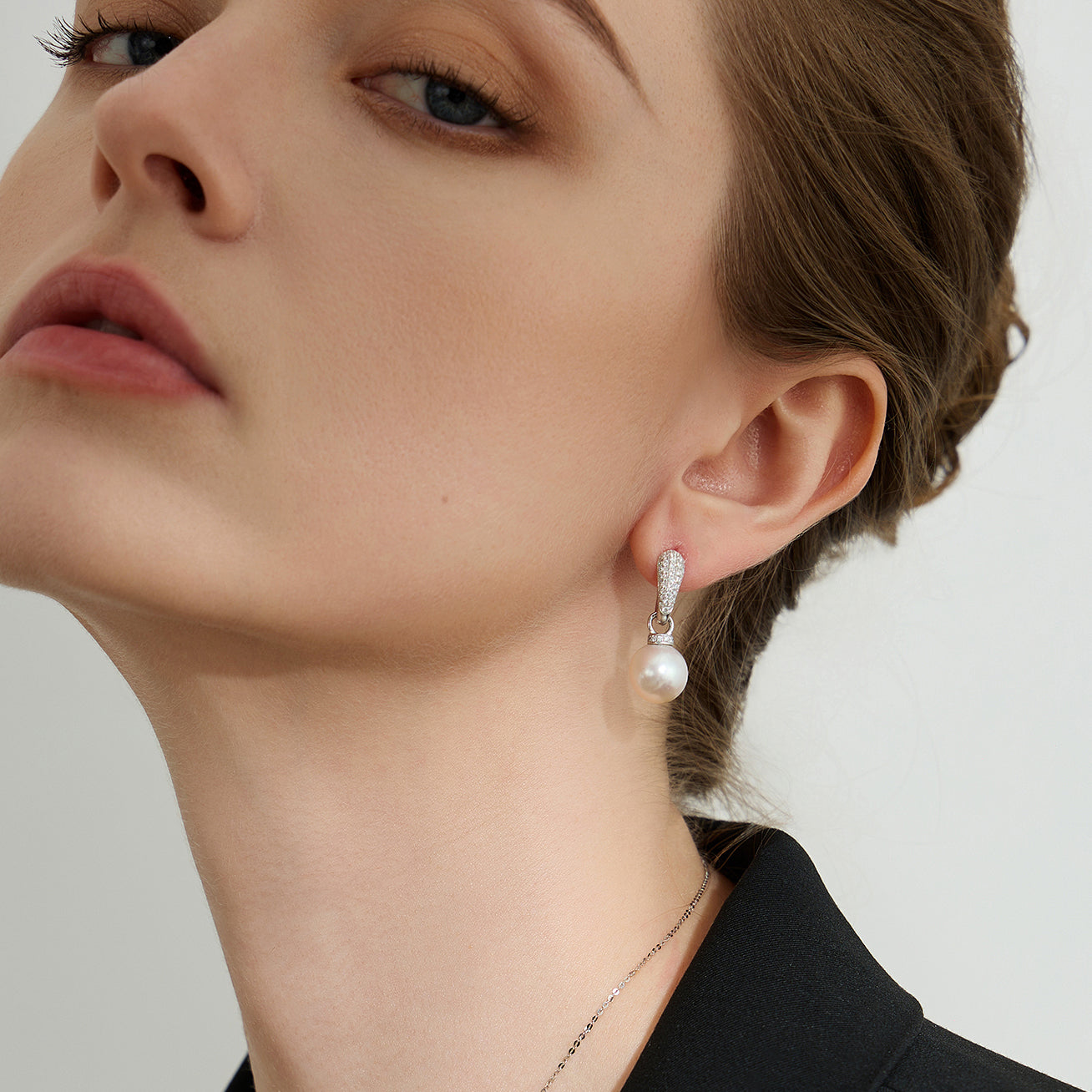 18K Solid Gold Edison Pearl Earrings for Women - Luxury Freshwater Pearl Stud Earrings - Perfect Gift for Birthday, Anniversary & Valentine's Day - Elegant Jewelry for Parties, Weddings & Special Occasions