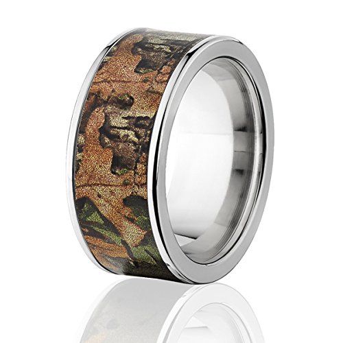 RealTree Xtra Green Official Camouflage Titanium Ring for Men - Durable Hunting & Outdoor Camo Wedding Band - Perfect for Camping, Fishing & Military Enthusiasts