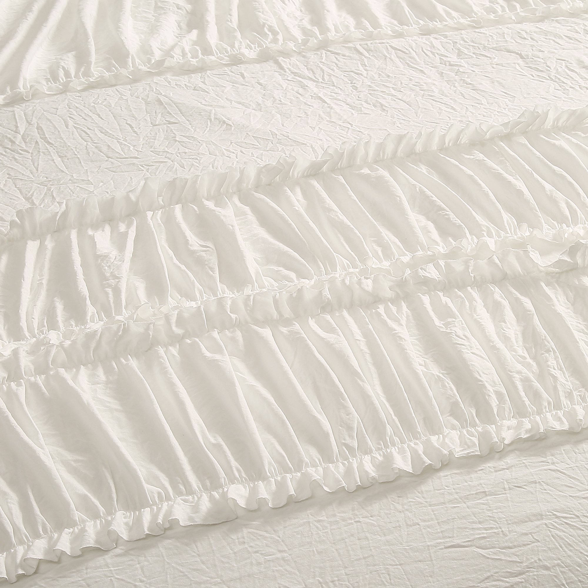 Lush Decor Nova Comforter Set - 3 Piece Ruffled Shabby Chic Farmhouse Bedding with Ruched Details, Full/Queen Size, White - Perfect for Master Bedroom, Guest Room & Cozy Farmhouse Decor