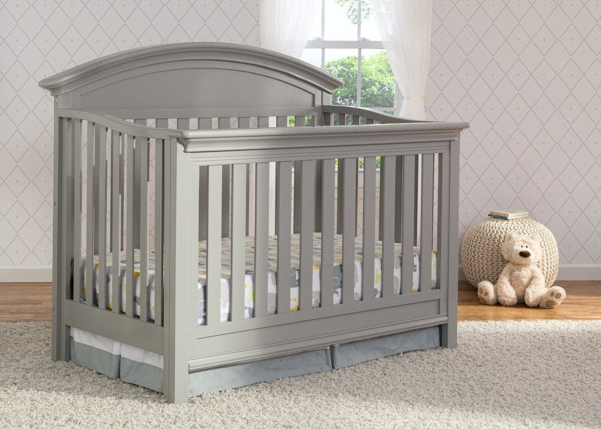 Aberdeen 4-in-1 Convertible Baby Crib - Toddler Bed, Daybed & Full-Size Bed - Safe Nursery Furniture for Newborns to Teens - Perfect for Bedrooms, Daycare & Guest Rooms