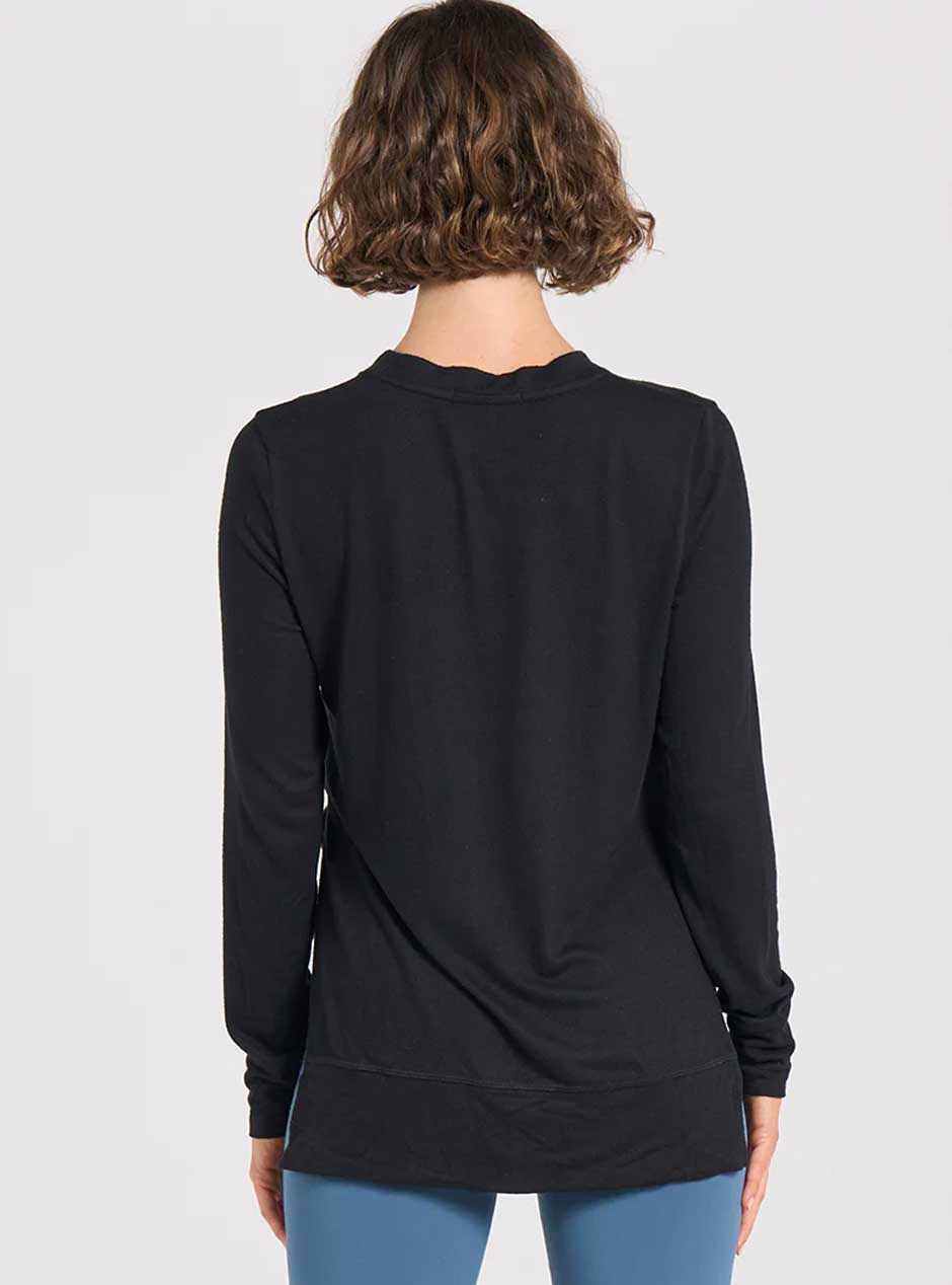 Thrive Société Women's Daily Side Slit Pullover Sweater - Black | Casual Comfort Wear for Work, Lounge & Everyday Outfits